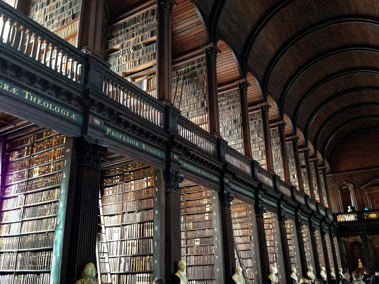 Marouh-trinity-college-library-5174182 1280