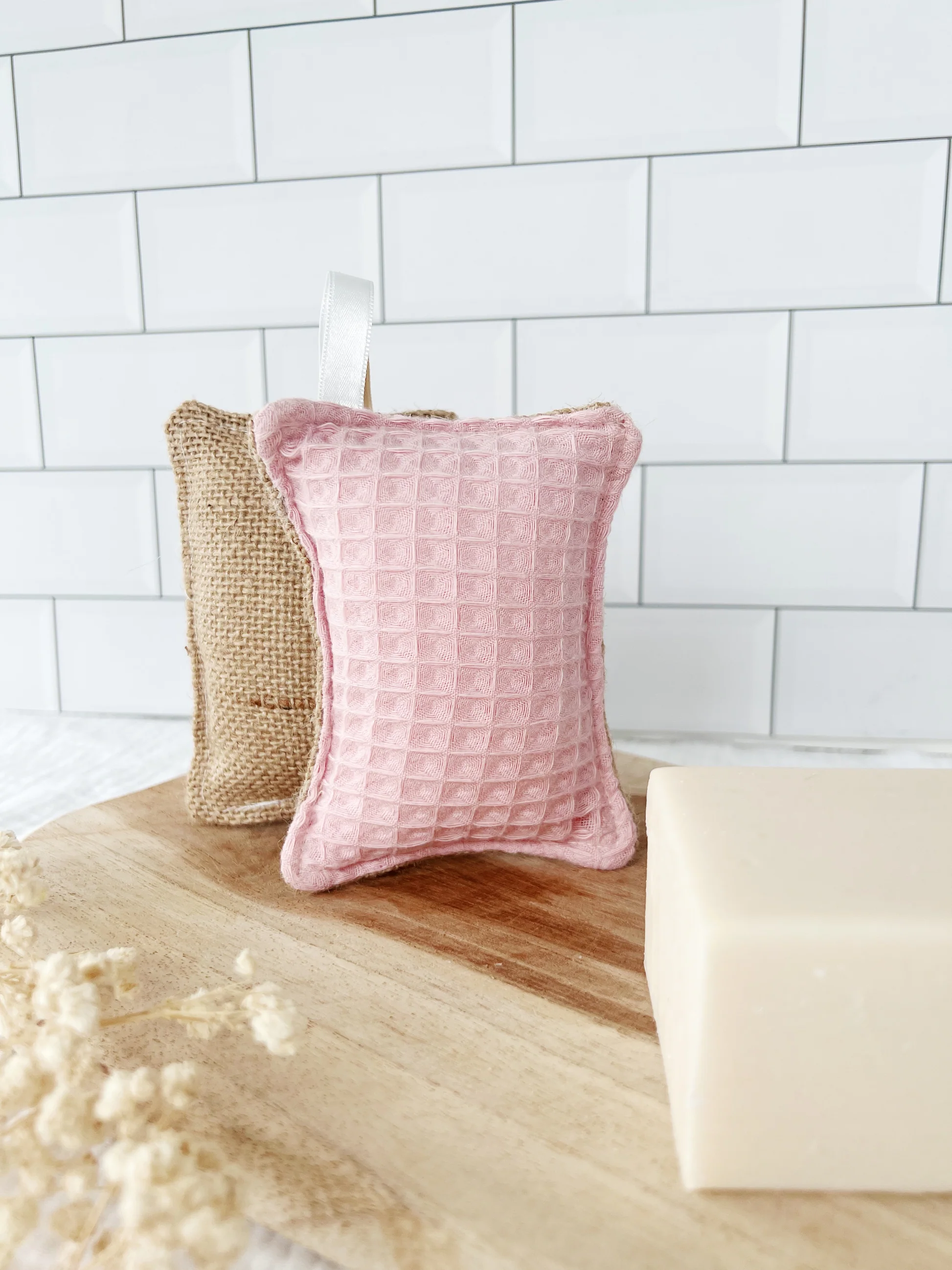 B0211354 ac80 4f33 8958 4c2a4c5e9deb