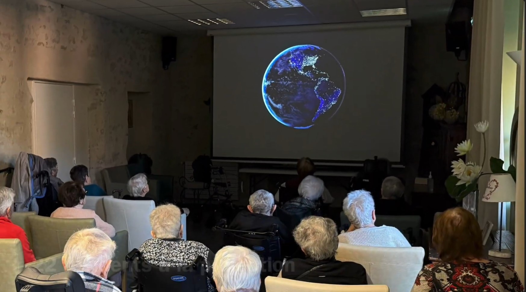Deux points bleus à Nant plus de 50 résidents ont assisté à la projection