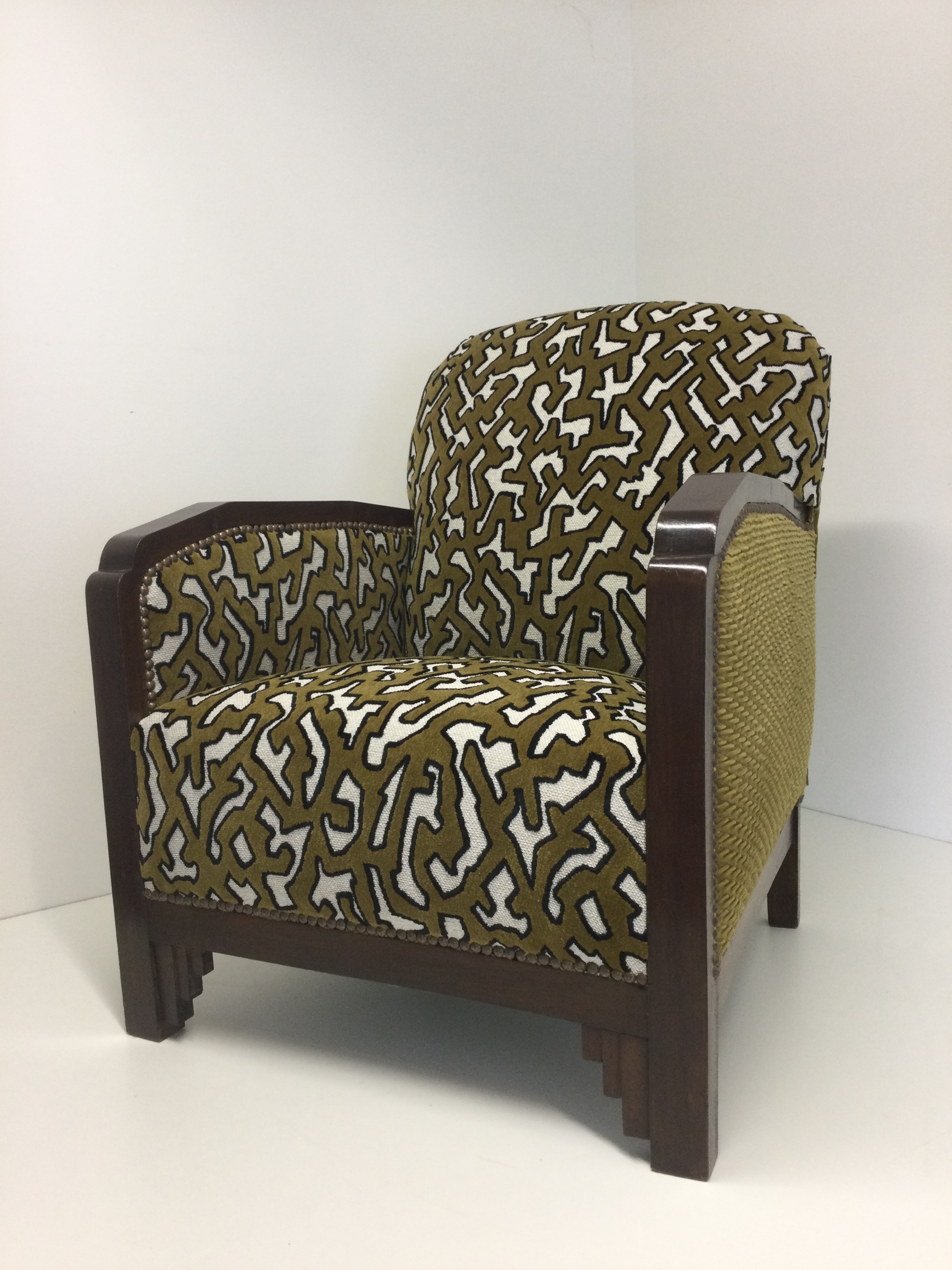 Atelierlesrenaissances tapissierdecorateur relookingmeuble restaurationfauteuil artdeco fauteuil saintmedardenjalles saintaubindemedoc bordeaux lacanaux eysines arcachon merignac saintjeand illac