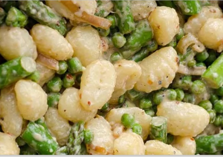 Gnocchis-aux-asperges-vertes
