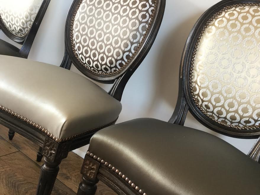 Atelier les renaissances tapissier decorateur relooking de meuble restaurationfauteuil ebeniste ebenisterie saint medard en jalles  saint aubin de medoc lacanau eysines bordeaux chaises