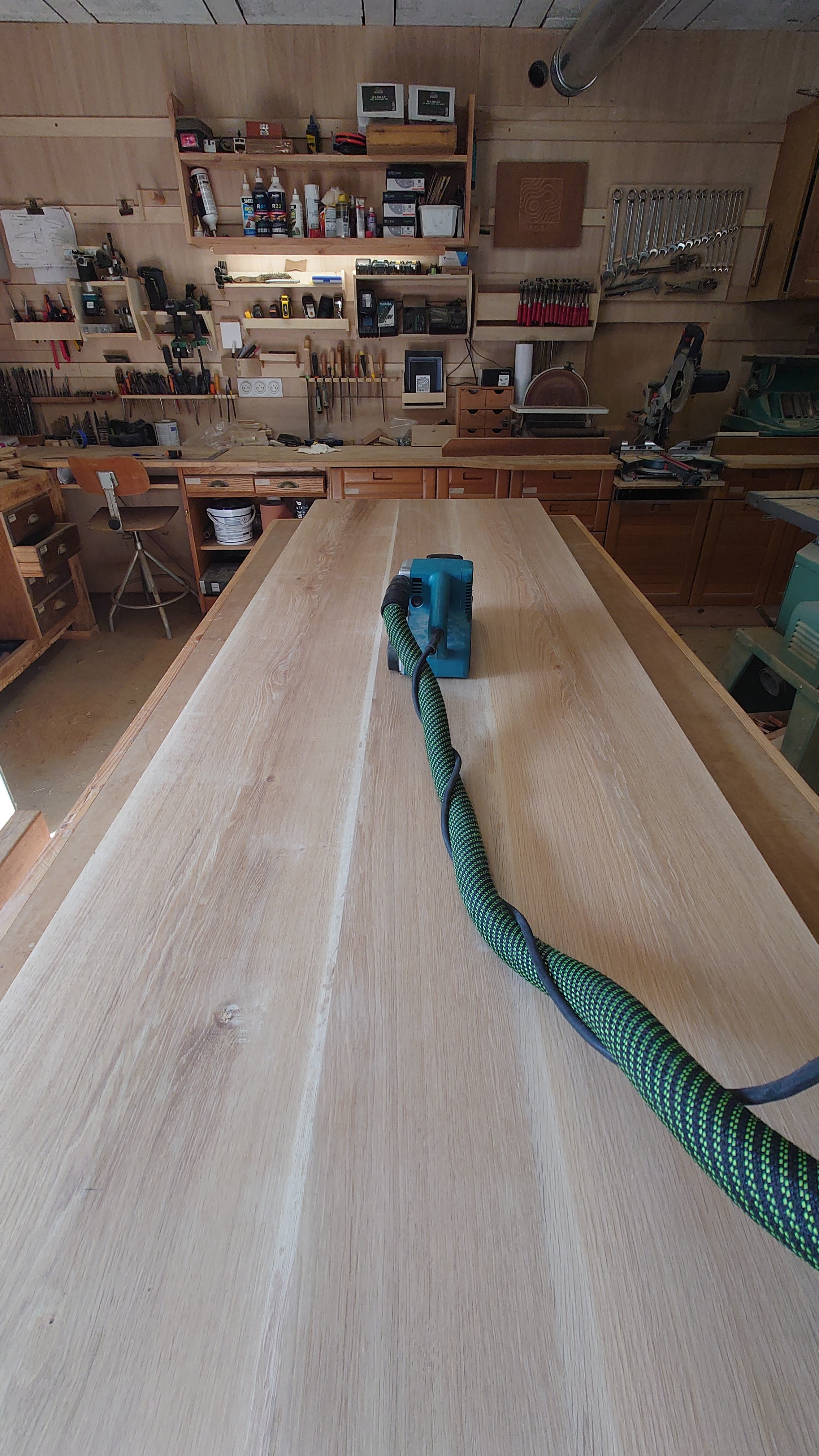 Atelier topobois poncage plateau table de reunion