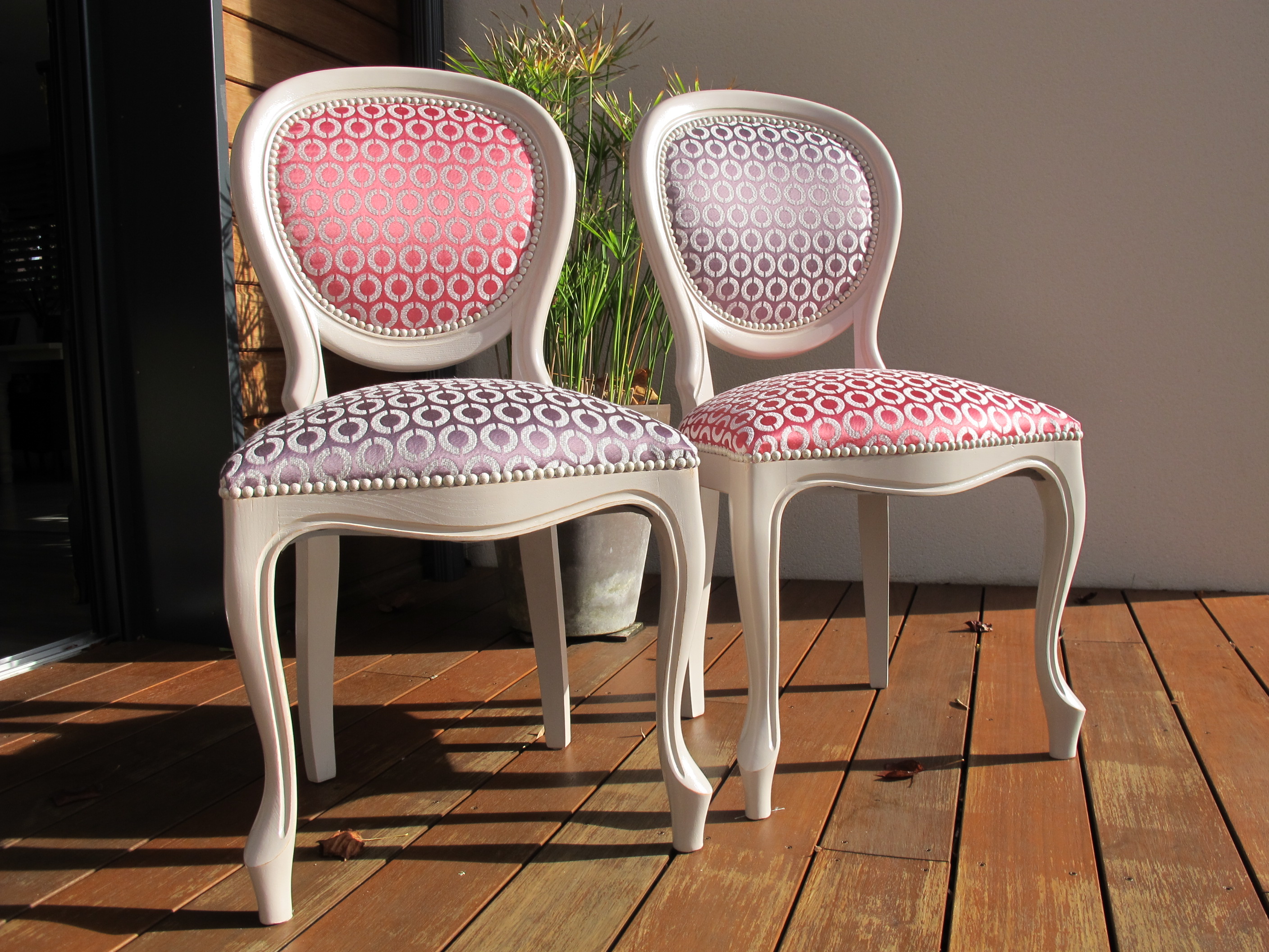 Atelierlesrenaissances renovationmeuble refectionchaise stage formationtapisserie ideecadeau tapissierandernos tapissiersaintmedardenjalles diy