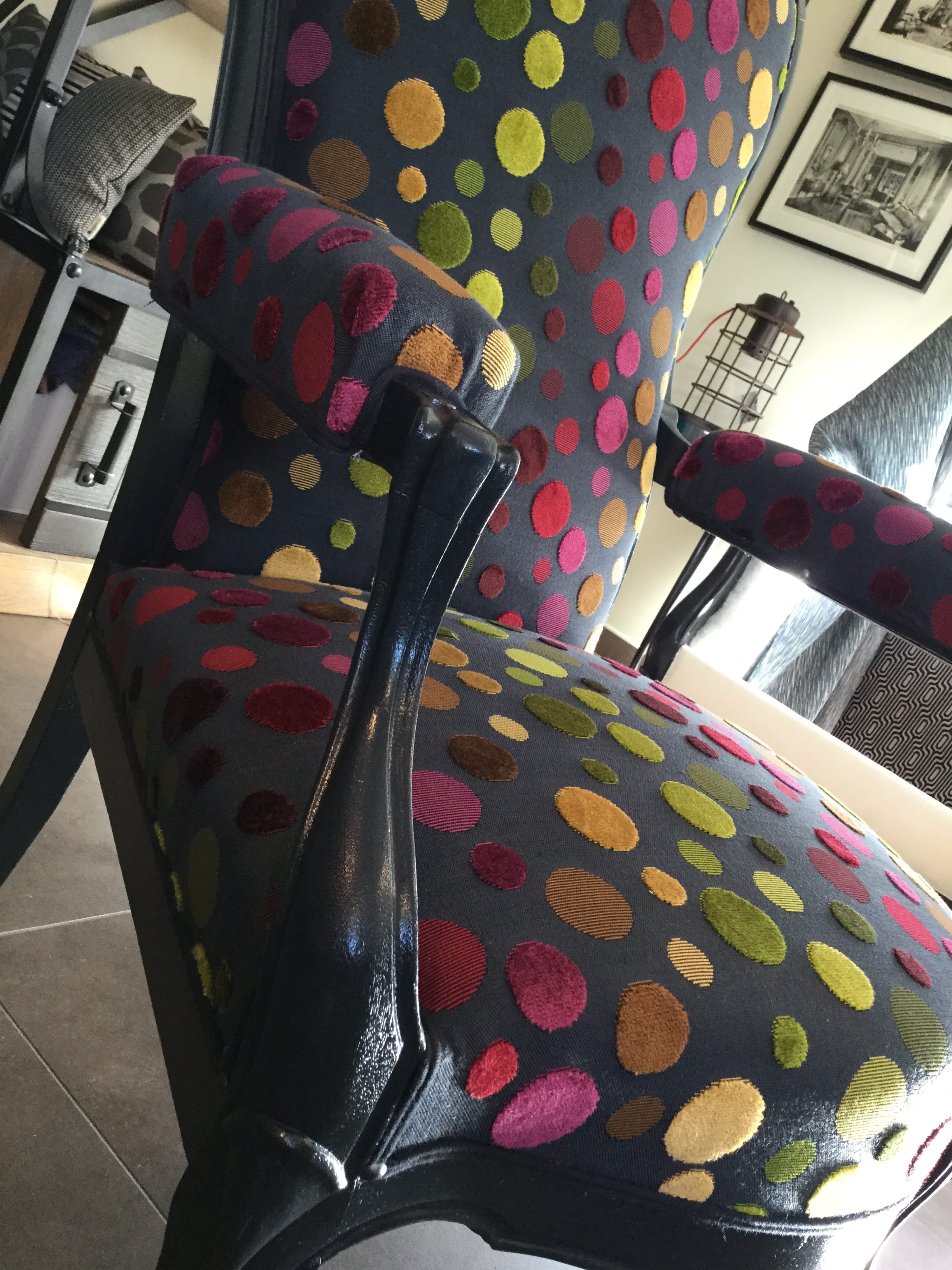 Atelierlesrenaissancaces tapissierdecorateur tapissierbordeaux tapissiersaintmedardenjalles tapissierblanquefort renovationfauteuilvoltaire restaurationfauteuteuil relookingmeuble tapissierandernos