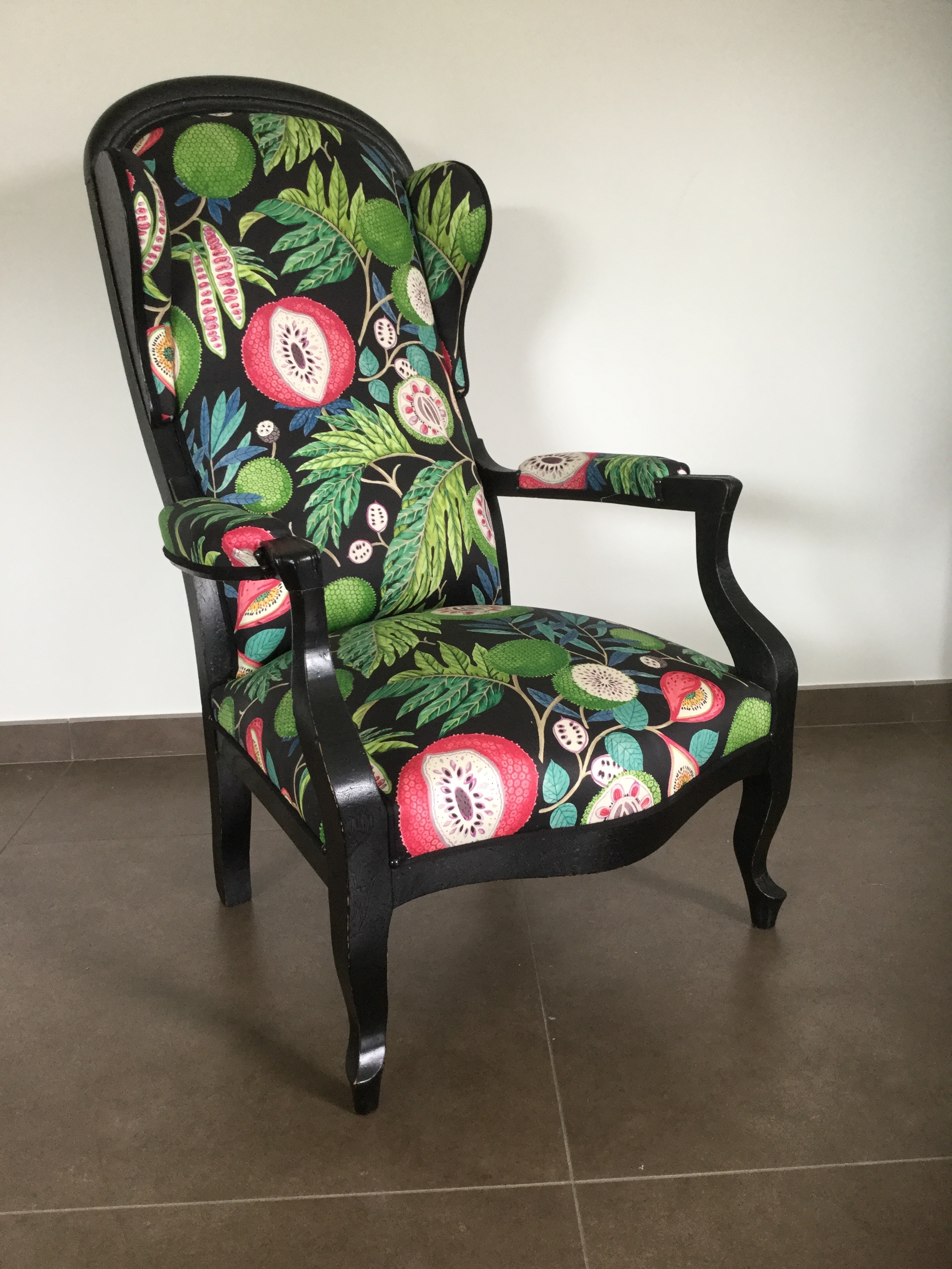 Atelierlesrenaissances tapissierdecorateur tapissierbordeaux tapissiersaintmedardenjalles tapissierblanquefort decorationinterieur fauteuilvoltaire relookingmeuble