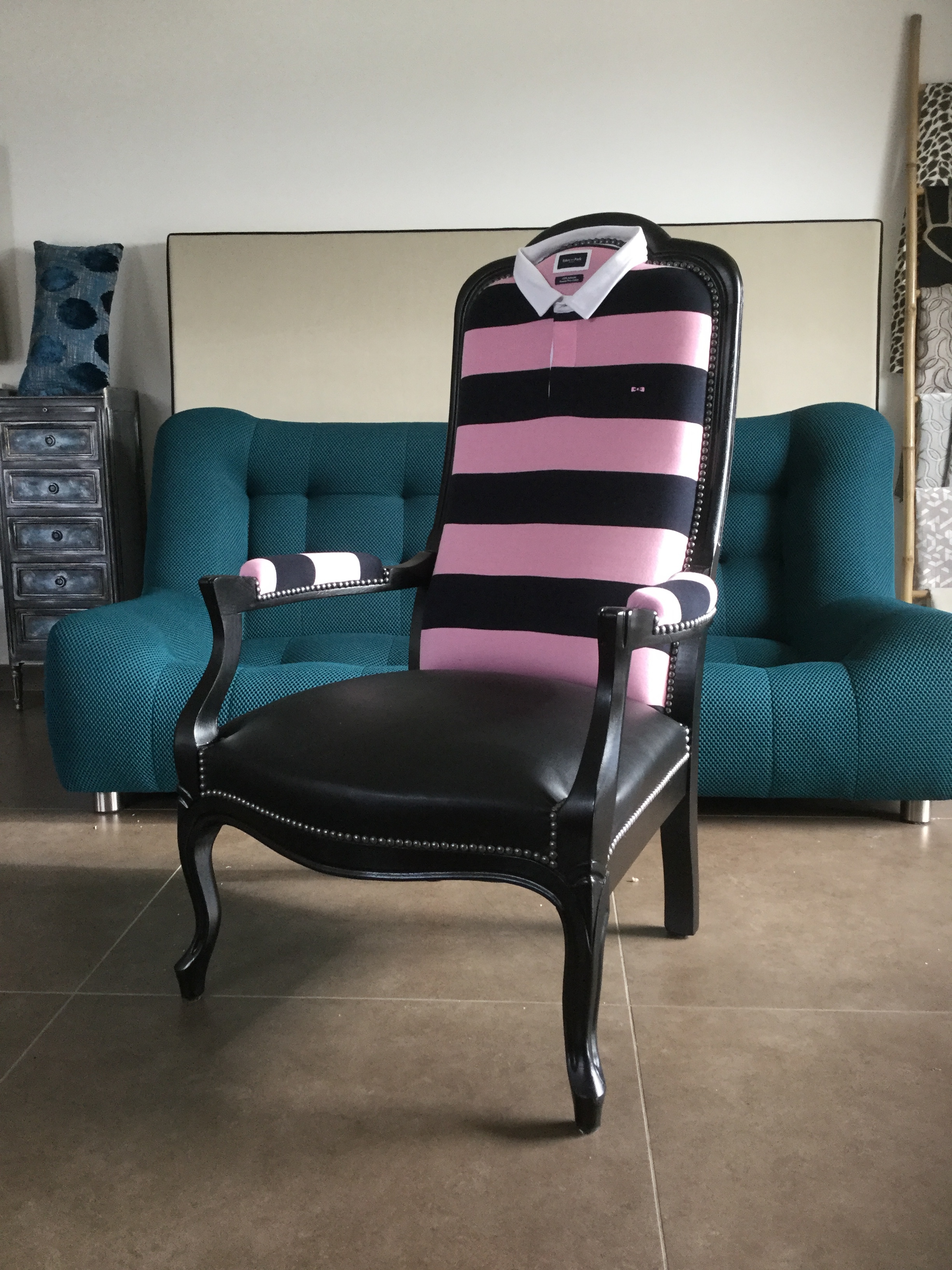 Atelierlesrenaissances tapissierdecorateur relookingmeuble tapissierbordeaux tapissiersaintmedardenjalles refectionfauteuil fauteuilvoltaire ebeniste stage formationtapisserie mailotderudby