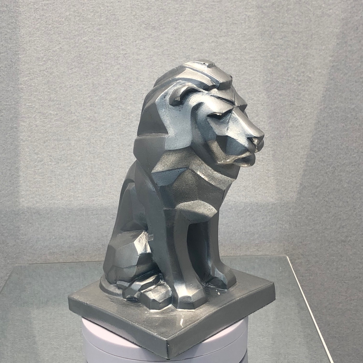 Davoust lion argent