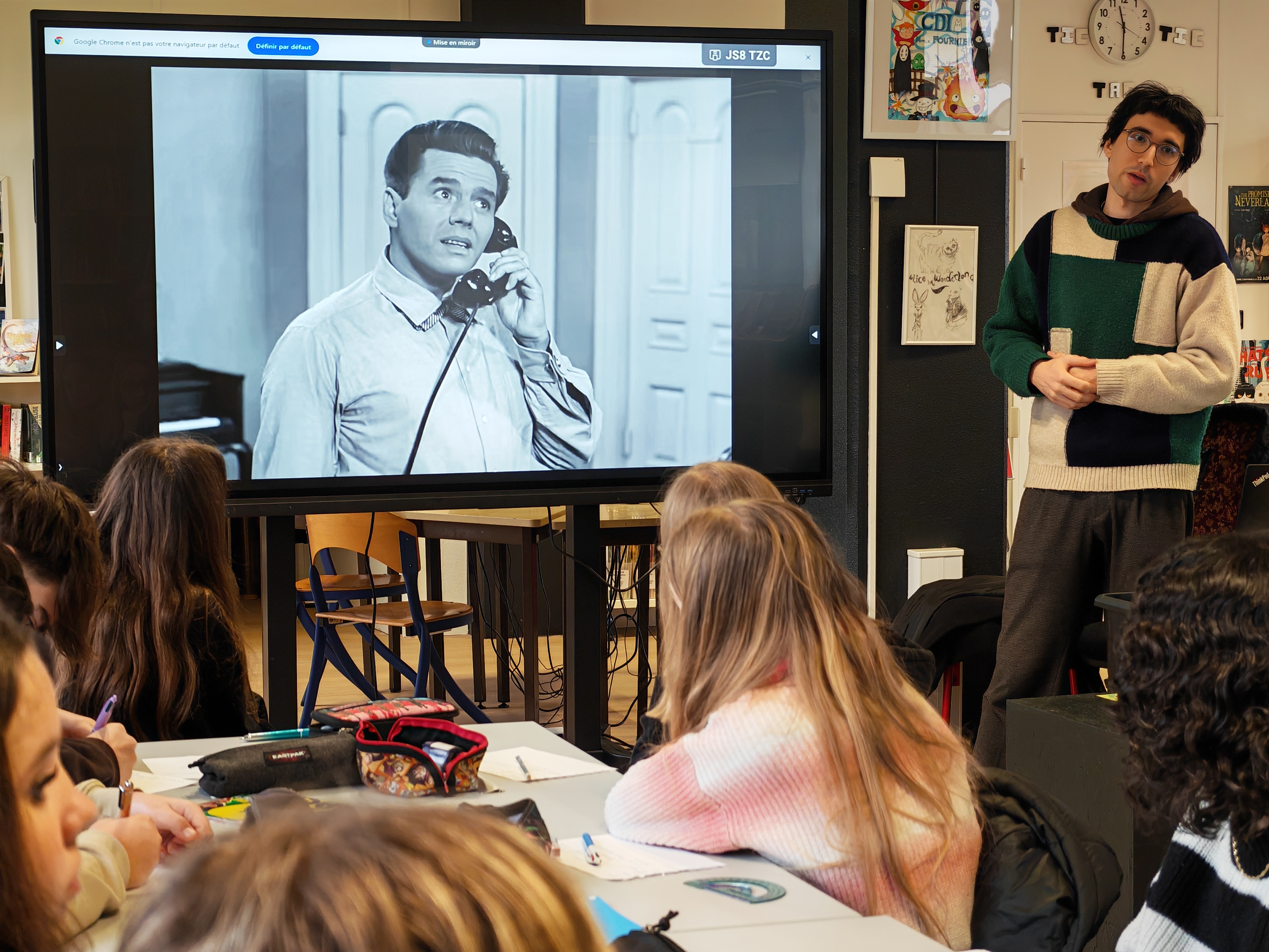 Scénaristes en herbe : la 4ème 2 s’immerge dans le monde des séries avec Jules Cottier