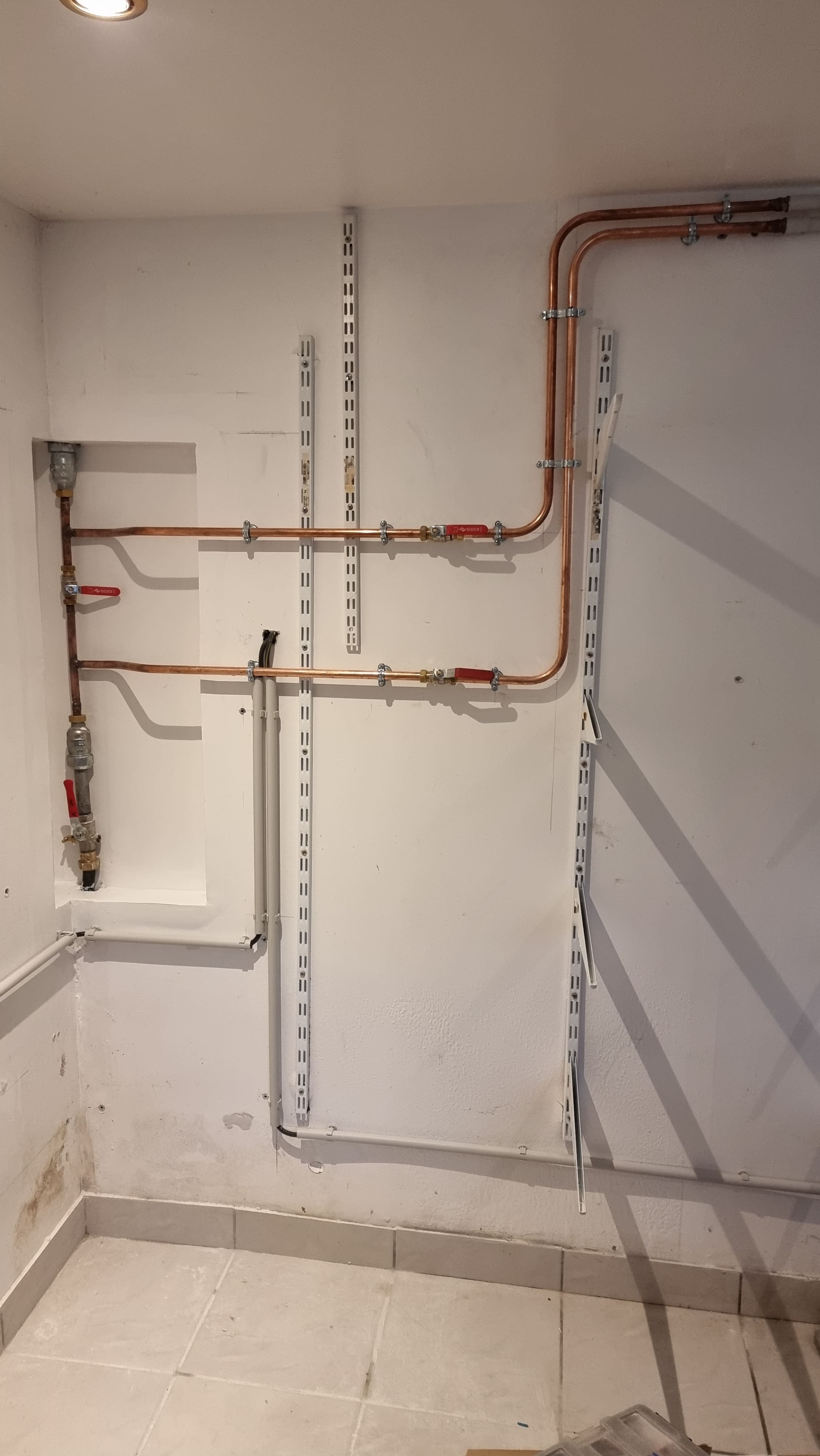 Mise en place d'un by-pass, il va service dès que l'adoucisseur ne fonctionne plus.