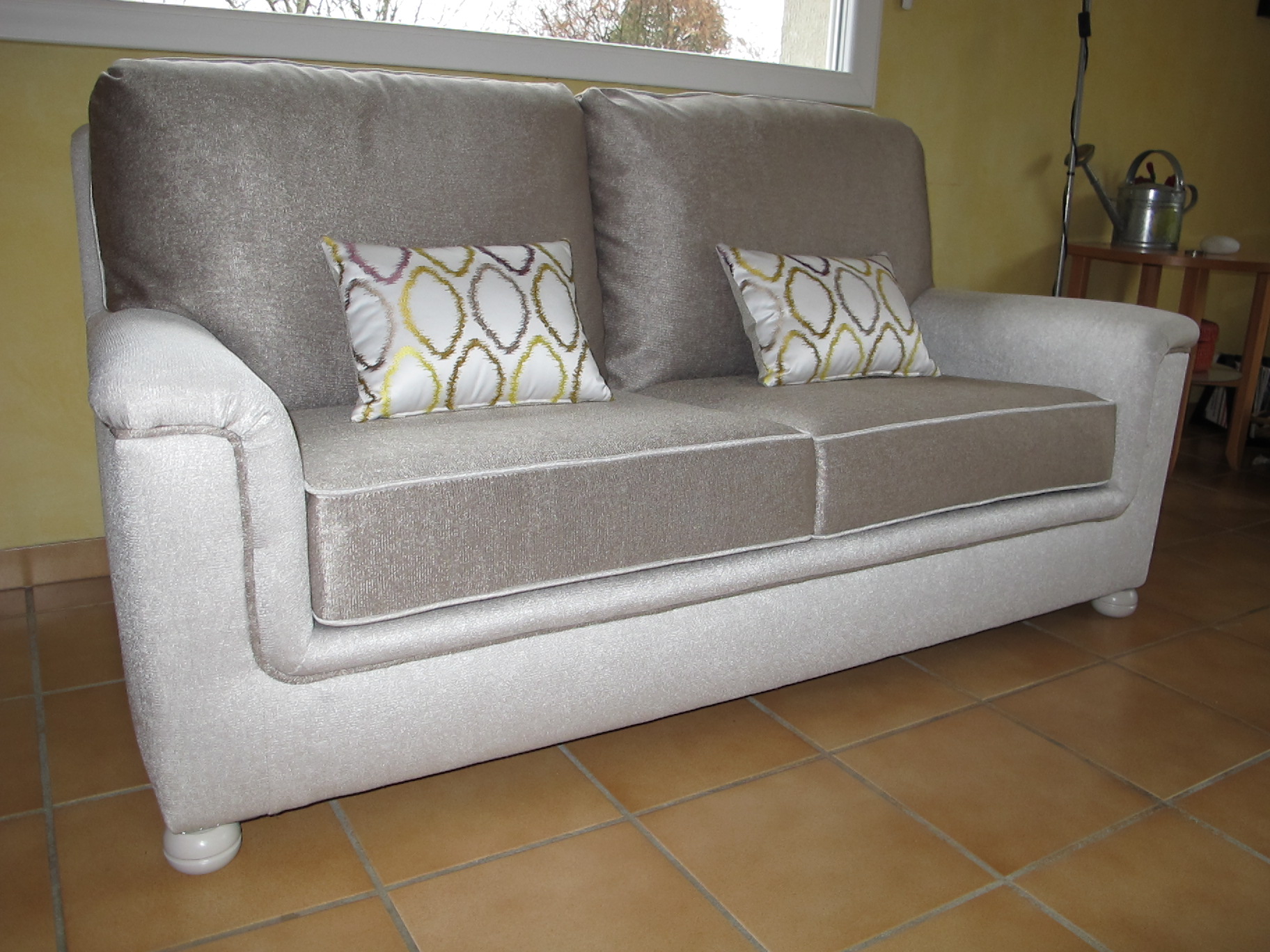 Atelierlesrenaissances tapissierdecorateur tapissierbordeaux tapissierlacanau tapissiereysines tapissiereysines blanquefort renovation canape
