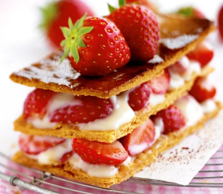 Millefeuille-aux-fraises
