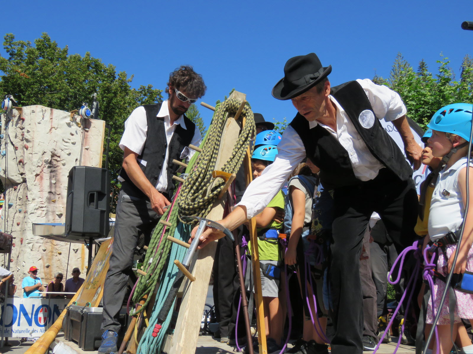 La-fete-des-guides-se-deroule-ce-dimanche-a-partir-de-10-h-30-sur-la-place-du-gros-tilleul-archives-photo-le-dl-olivier-lestien-1596900476