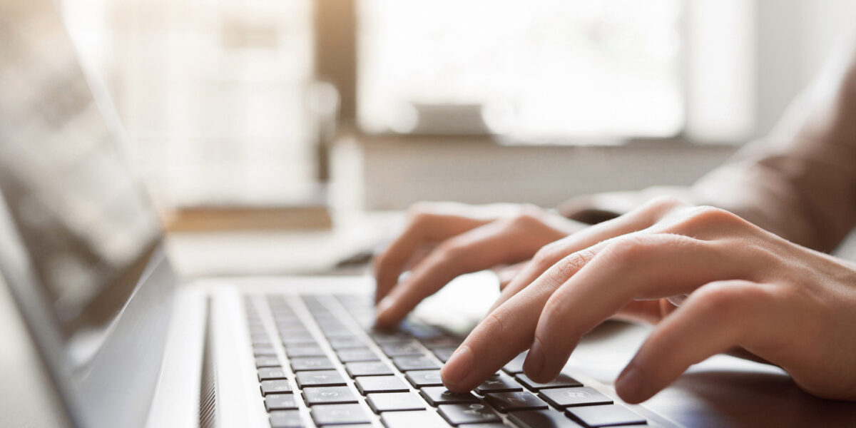 Comment envoyer un mail très volumineux (50 photos par exemple)