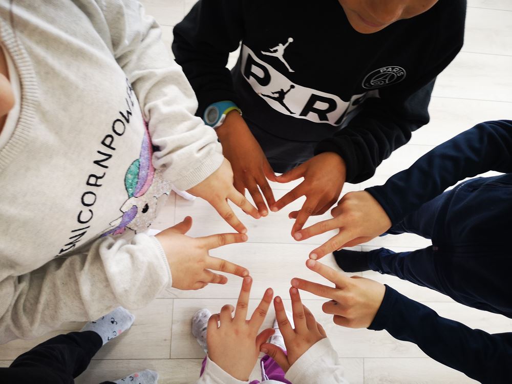 À l'ESPACE SANTÉ 3000 Biganos, Jany Bidart est spécialisée dans la sophrologie pour accompagner vos enfants avec bienveillance.
