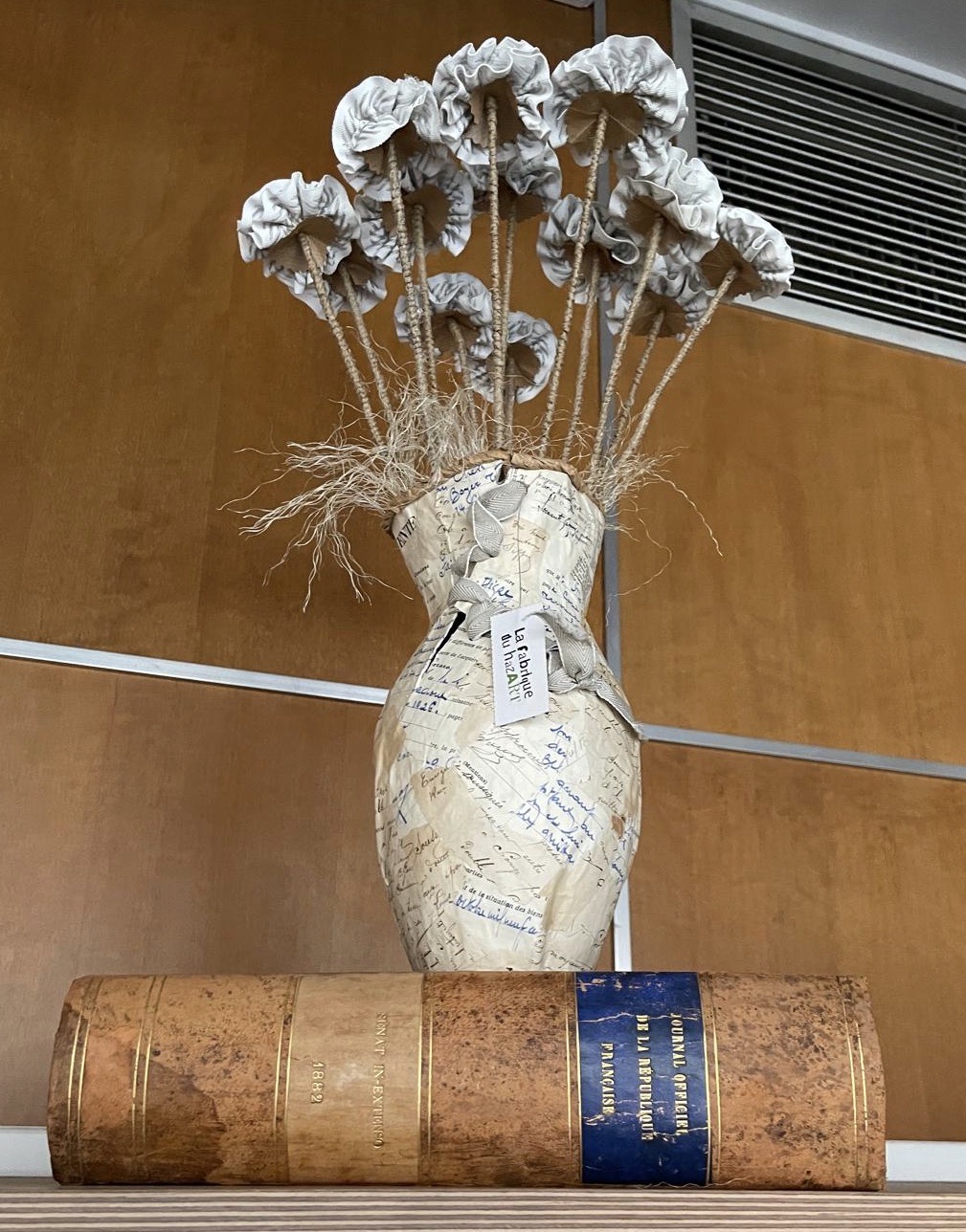 Arch-vase-vero