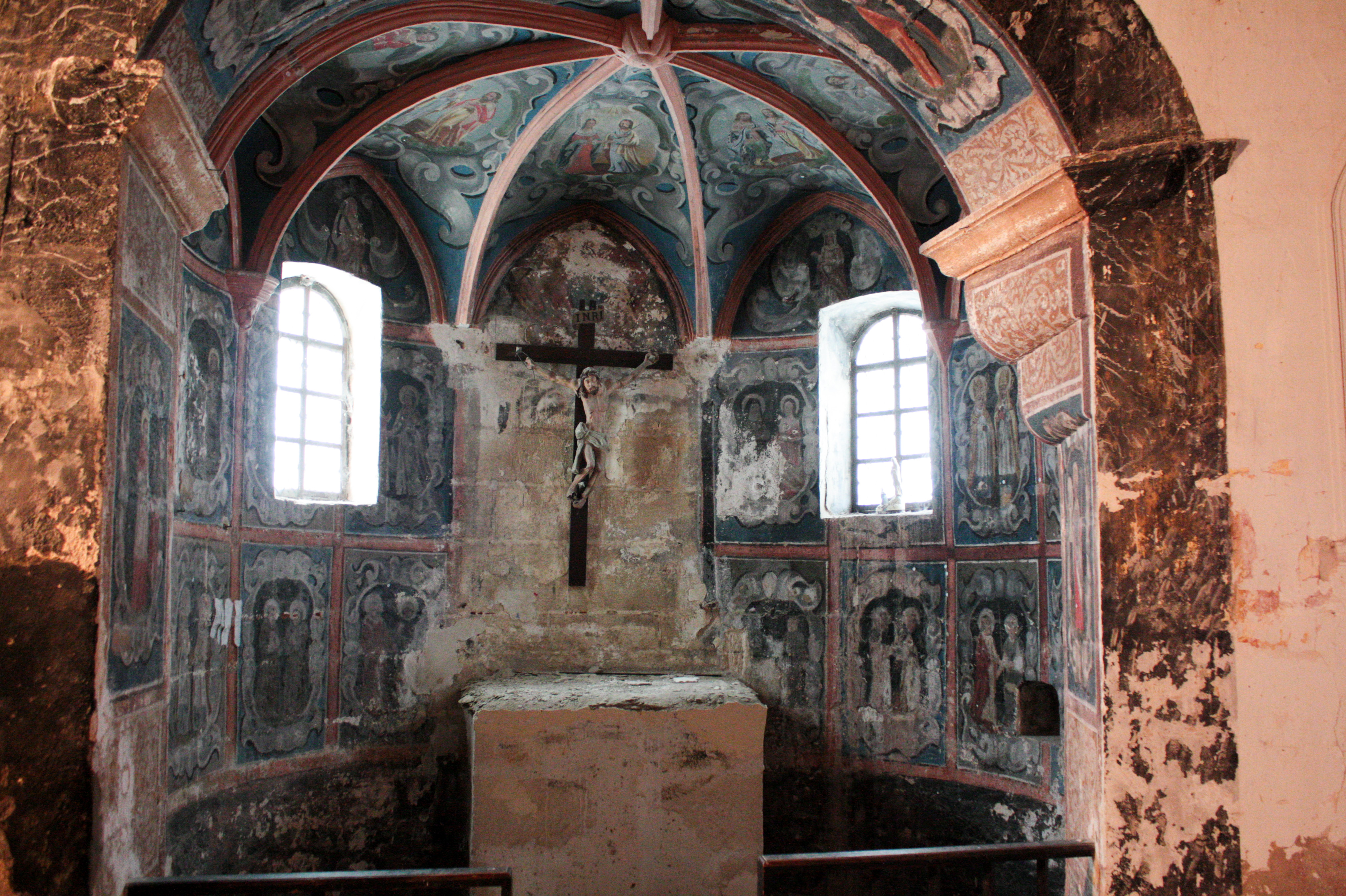 Chateau de BUOUX (chapelle)