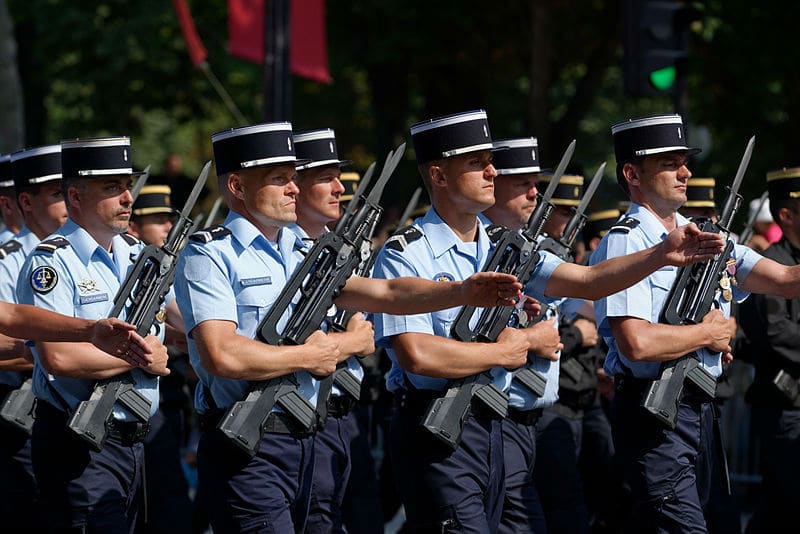 Gendarmerie-air-14-juillet