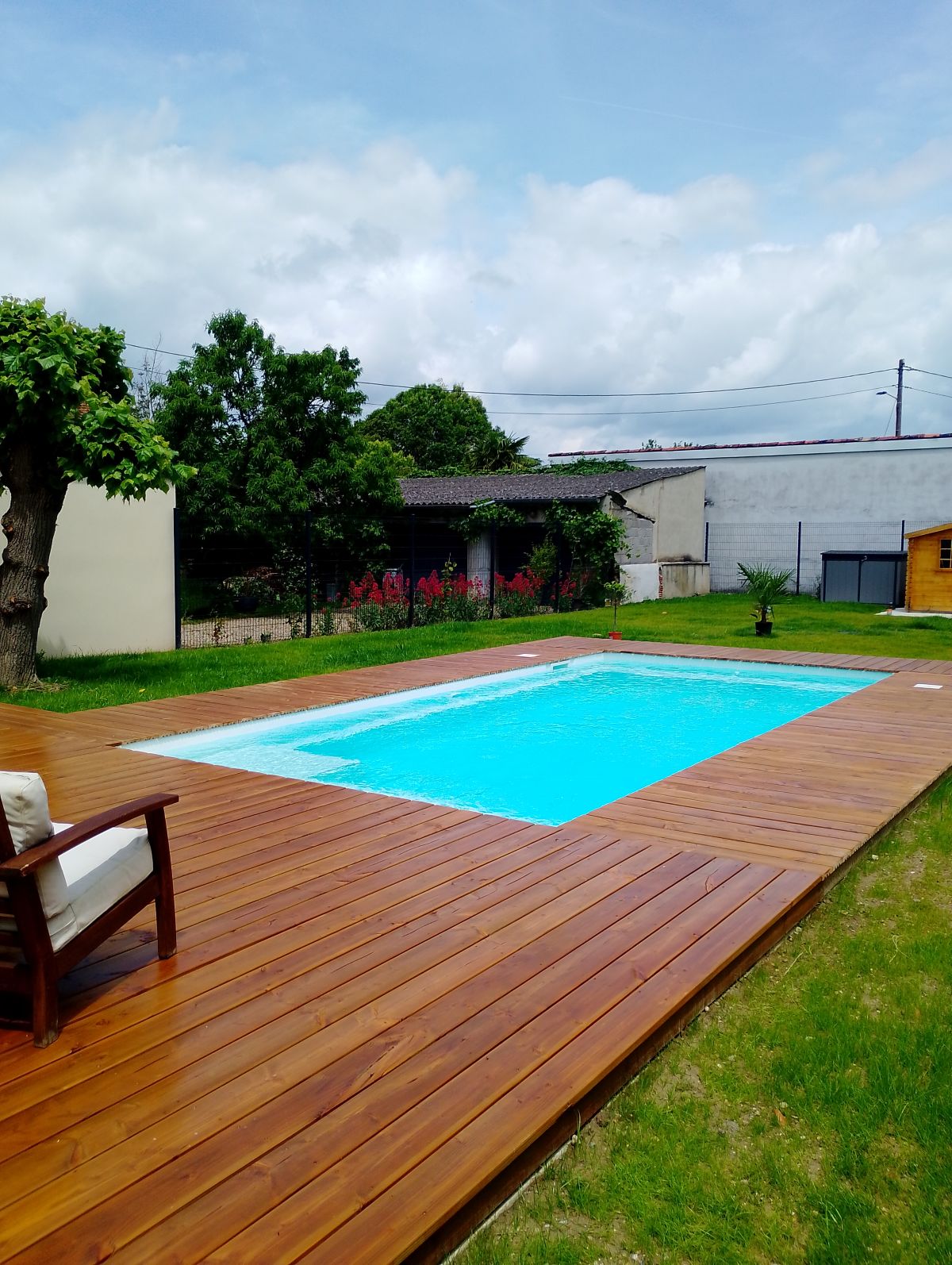 Terrasse bois piscine montauban