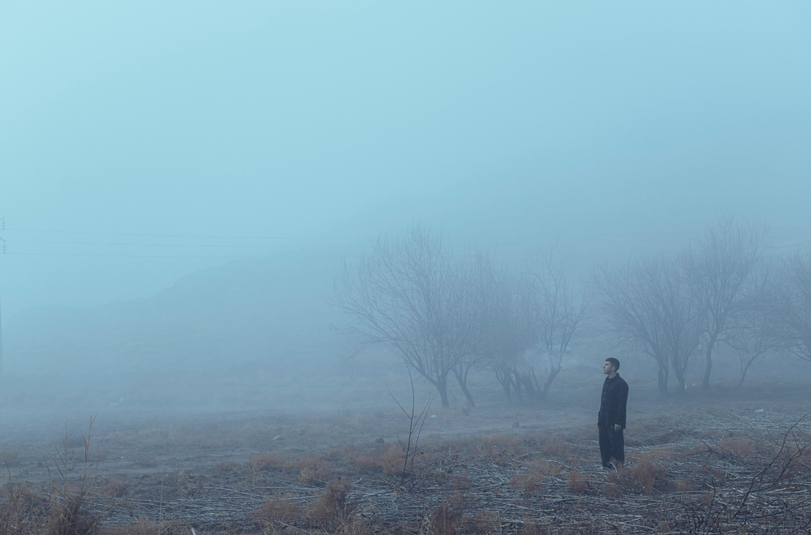 Découvrez les 6 signes intérieurs d'un passage de vie : ancien équilibre qui s'essouffle, confusion, vide fécond... Apprenez à les reconnaître pour traverser vos transitions avec justesse.