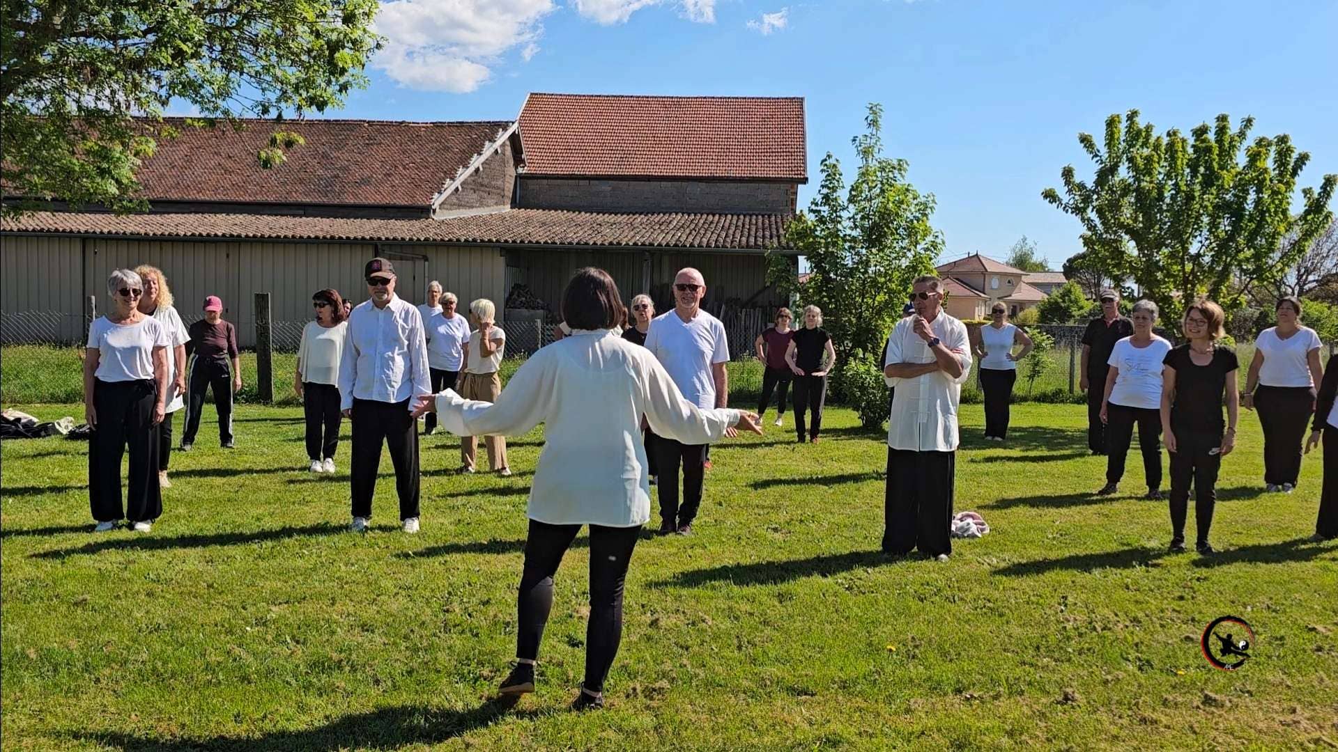Cours qi gong tai chi maubec isere adeline viviant