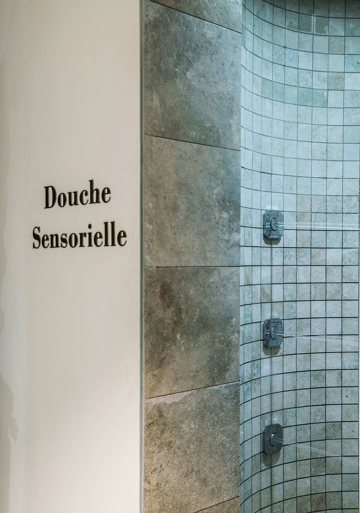 Residence-seniors-aurillac-12-douche-sensorielle-1440x2048