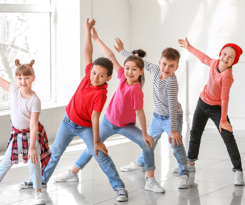 Atelier danse solo enfants et adultes à Villegouge, chorégraphies modernes et expression corporelle, cours danse Lalande et Galgon, loisirs créatifs

