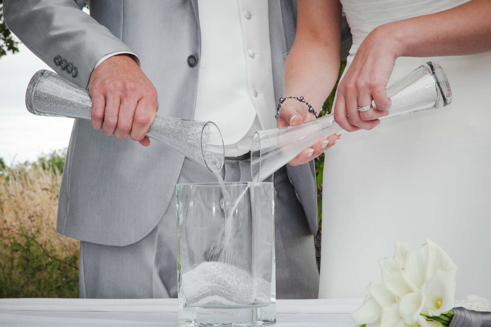 Rituel symbolique de mariage en extérieur au domaine