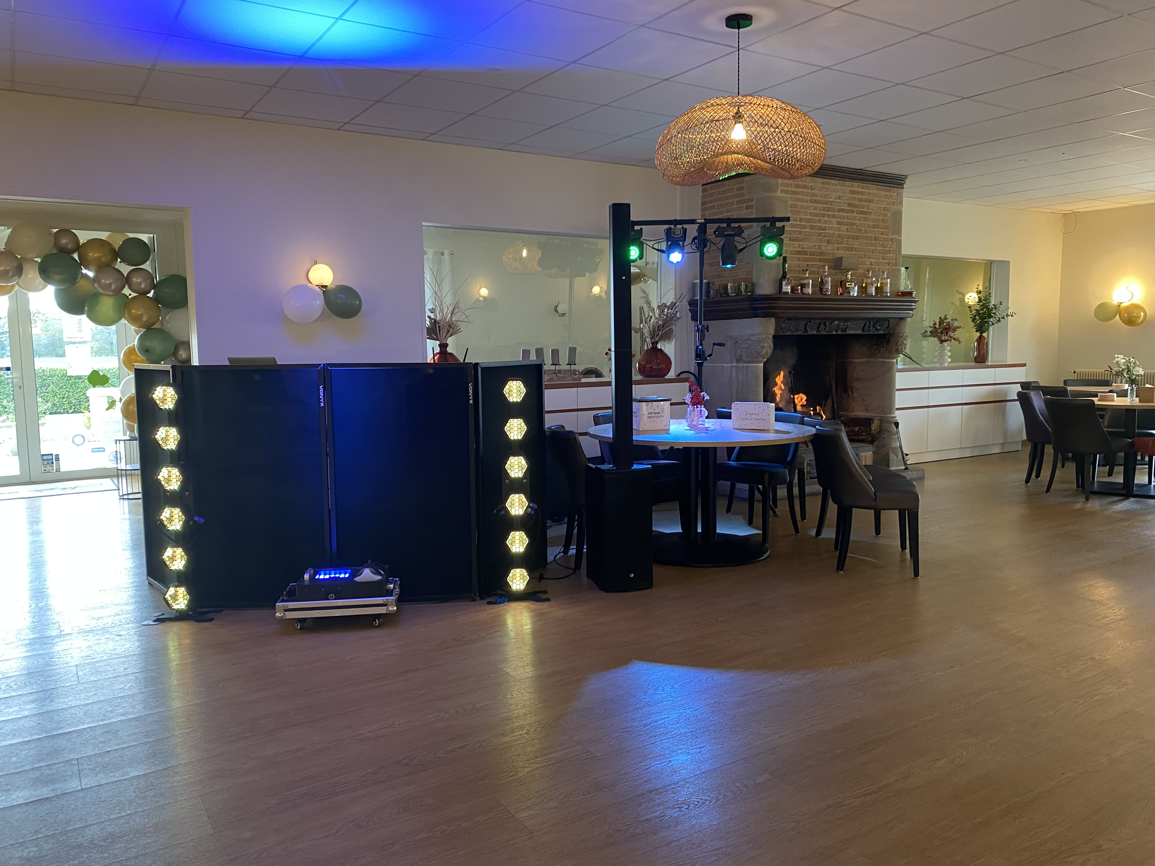 Lasers vert, rouge et bleu 50W DMX