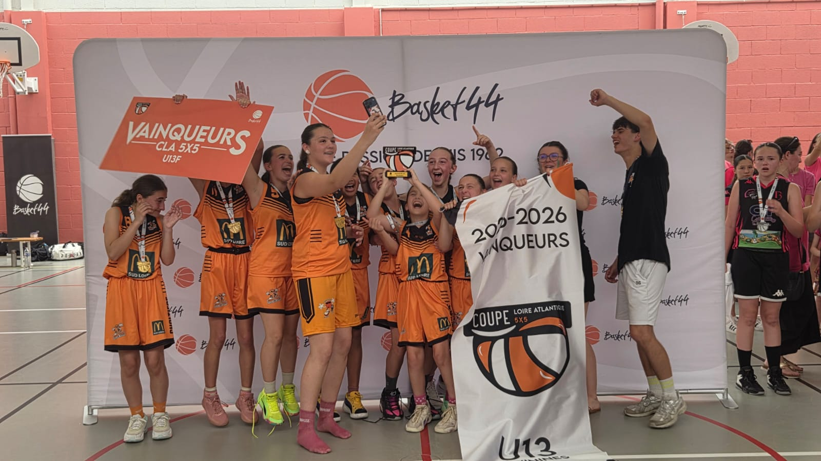 U13f