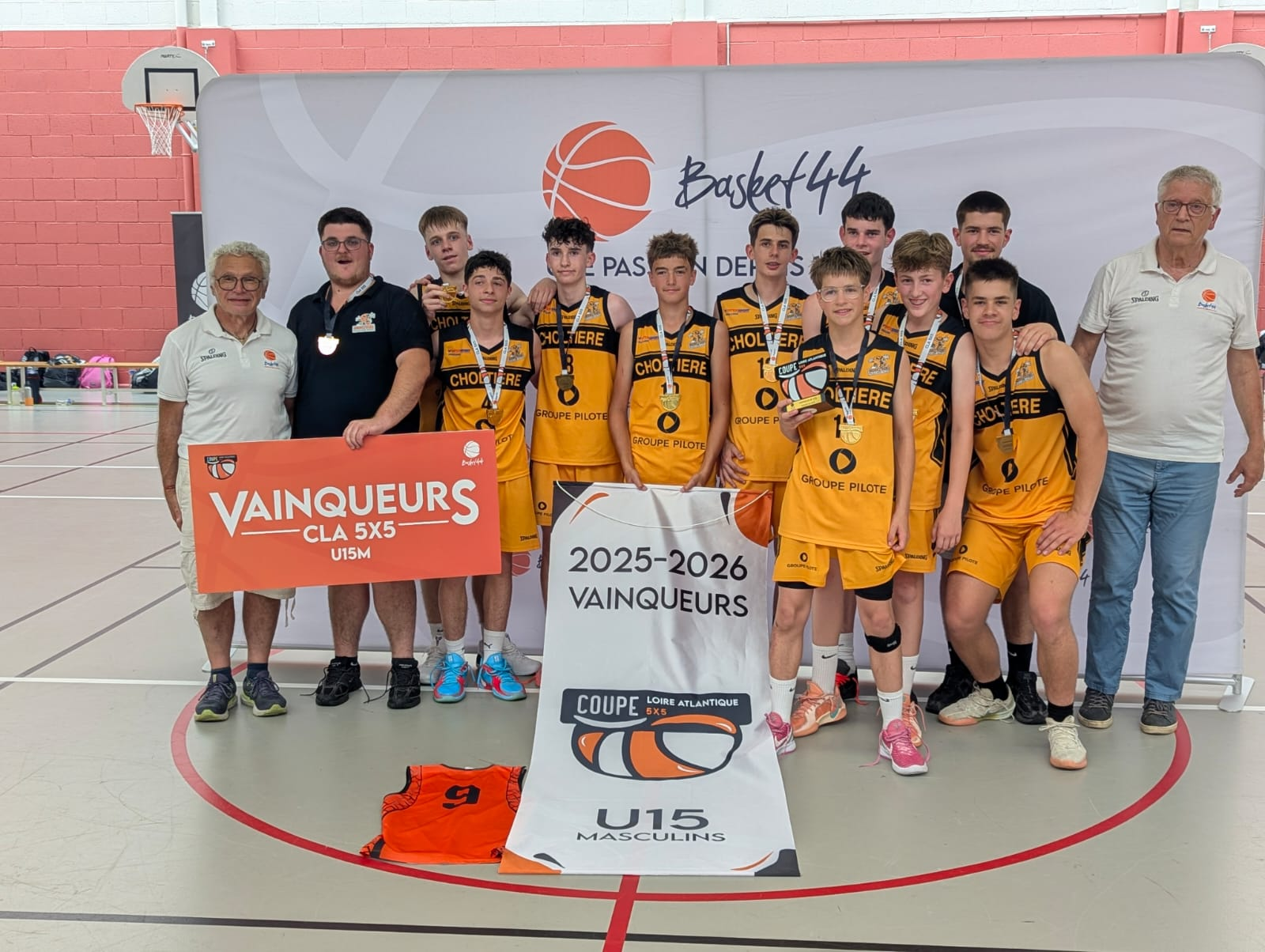 U15m