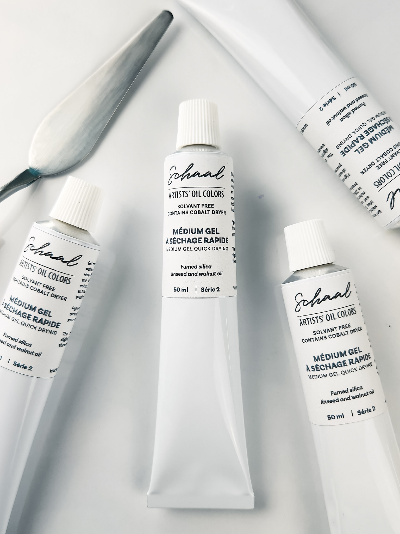 SCHAAL – Extra-Fine Oil Paints & Gouache for Artists. Couleurs à l'huile extra-fines & Gouaches professionnelles pour artistes.