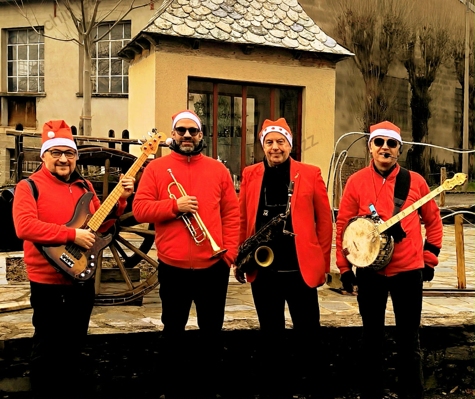 orchestre déambulant, swing de rue, banjo avec trio new orleans
