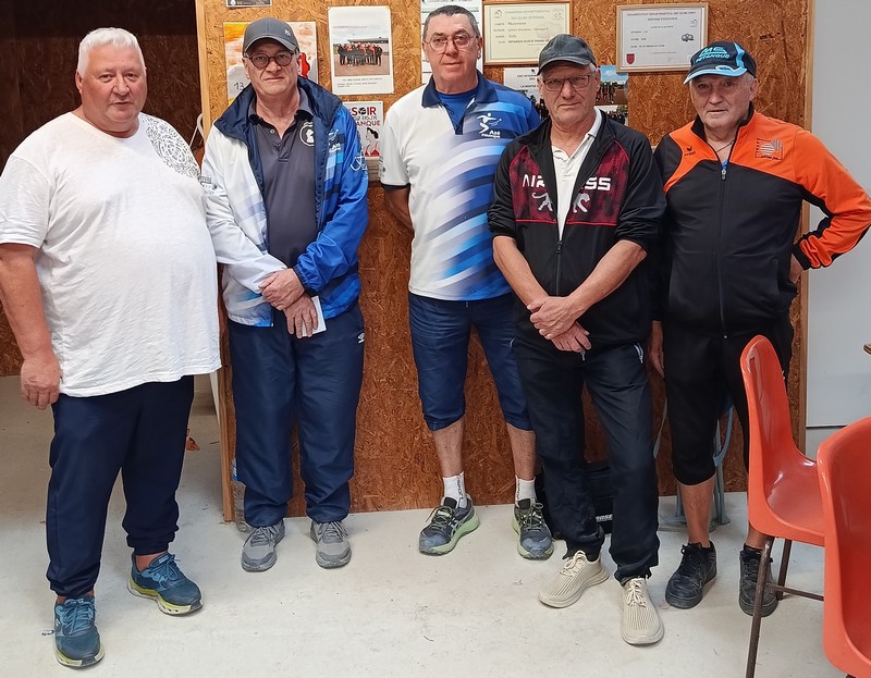 Photo-Equipes-Gagnantes-Concours-Doublette-Veteran-St-pierre-La-Cour-du-02-06-2026