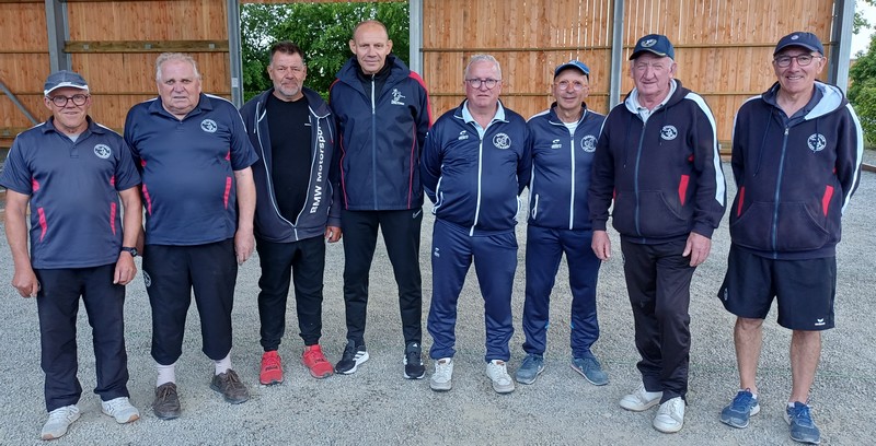 Photo-Equipes-Gagnantes-Concours-Doublette-Veteran-Ambrieres-02062026