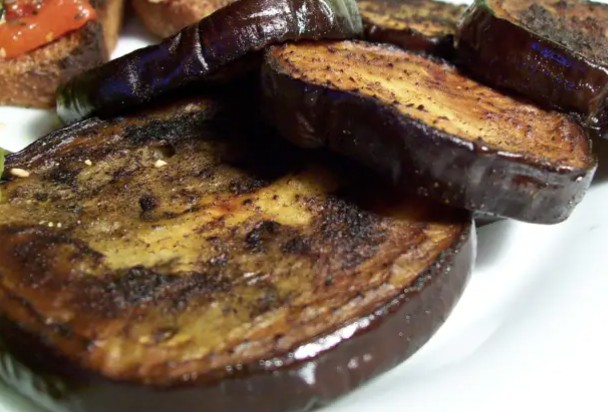 Aubergines-en-meurette