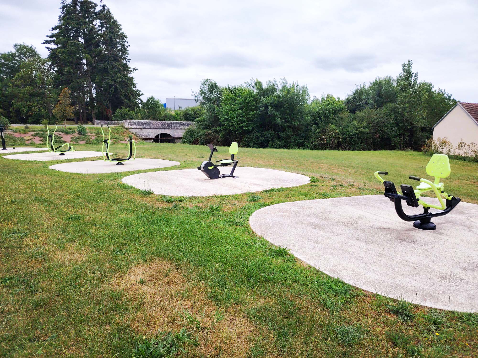 Plaine de jeux val fouzon2