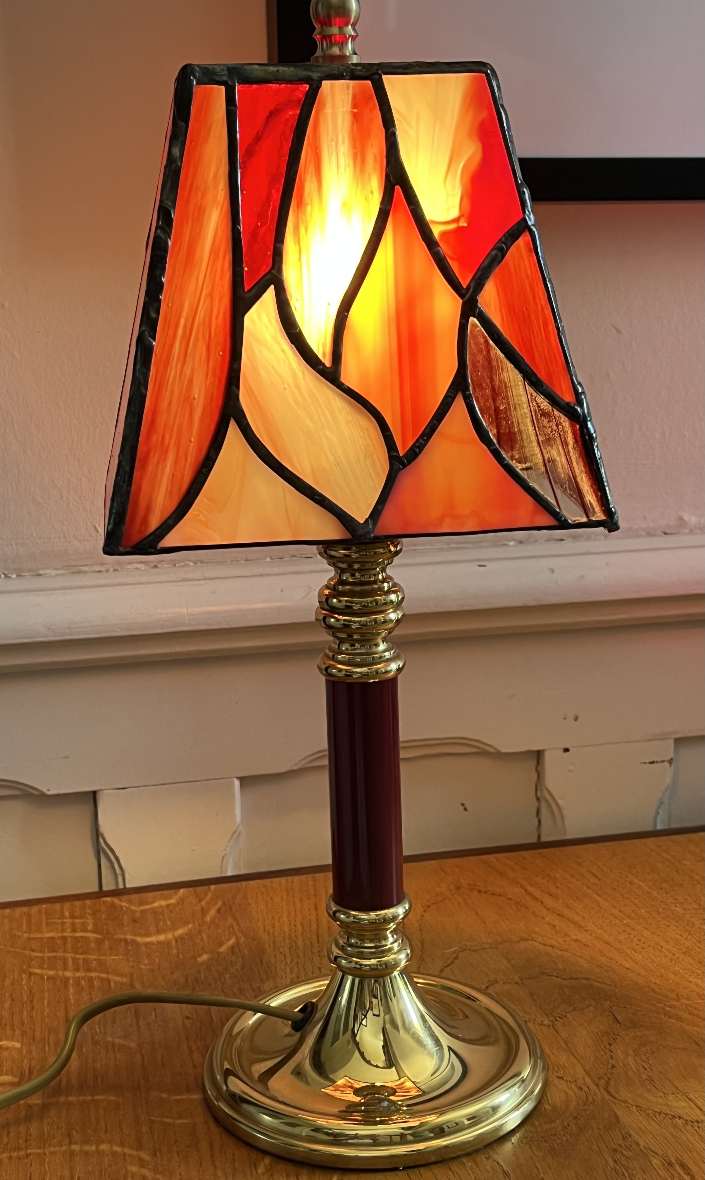 Lampe bordeaux la dame de verre montelimar france