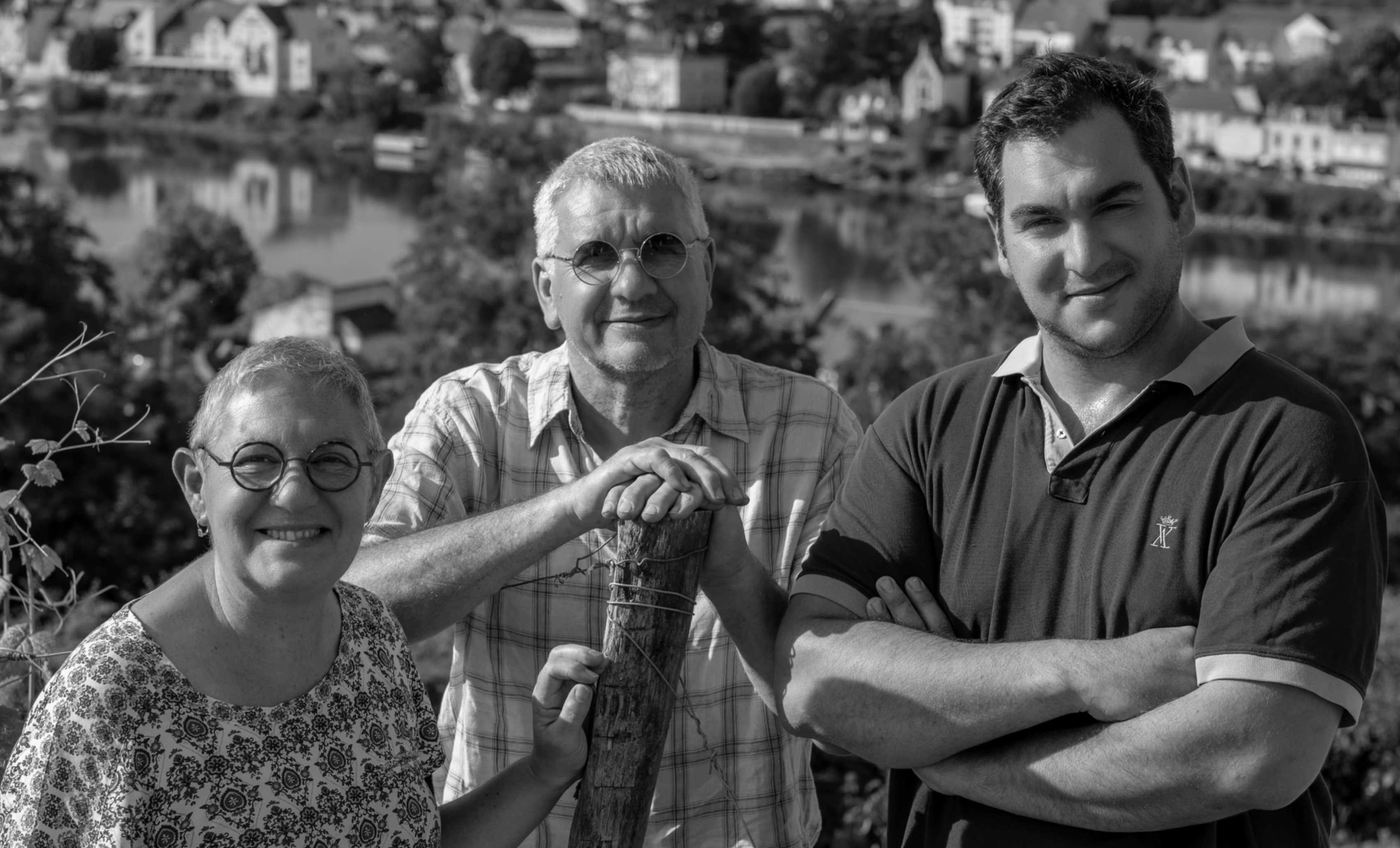 Famille chancelle noir et blanc recadre