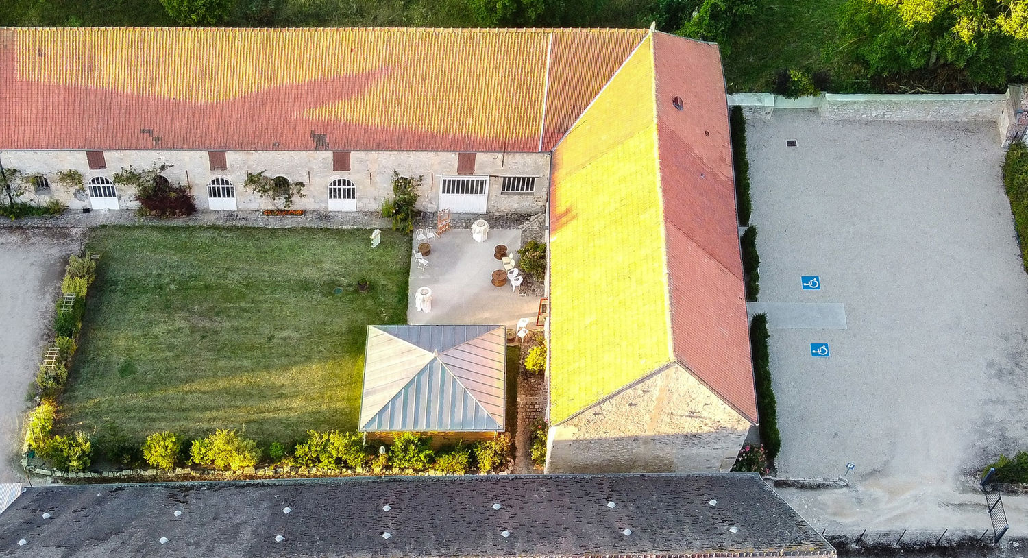 Vue aerienne lieu reception intimiste sud oise la croisee des possibles