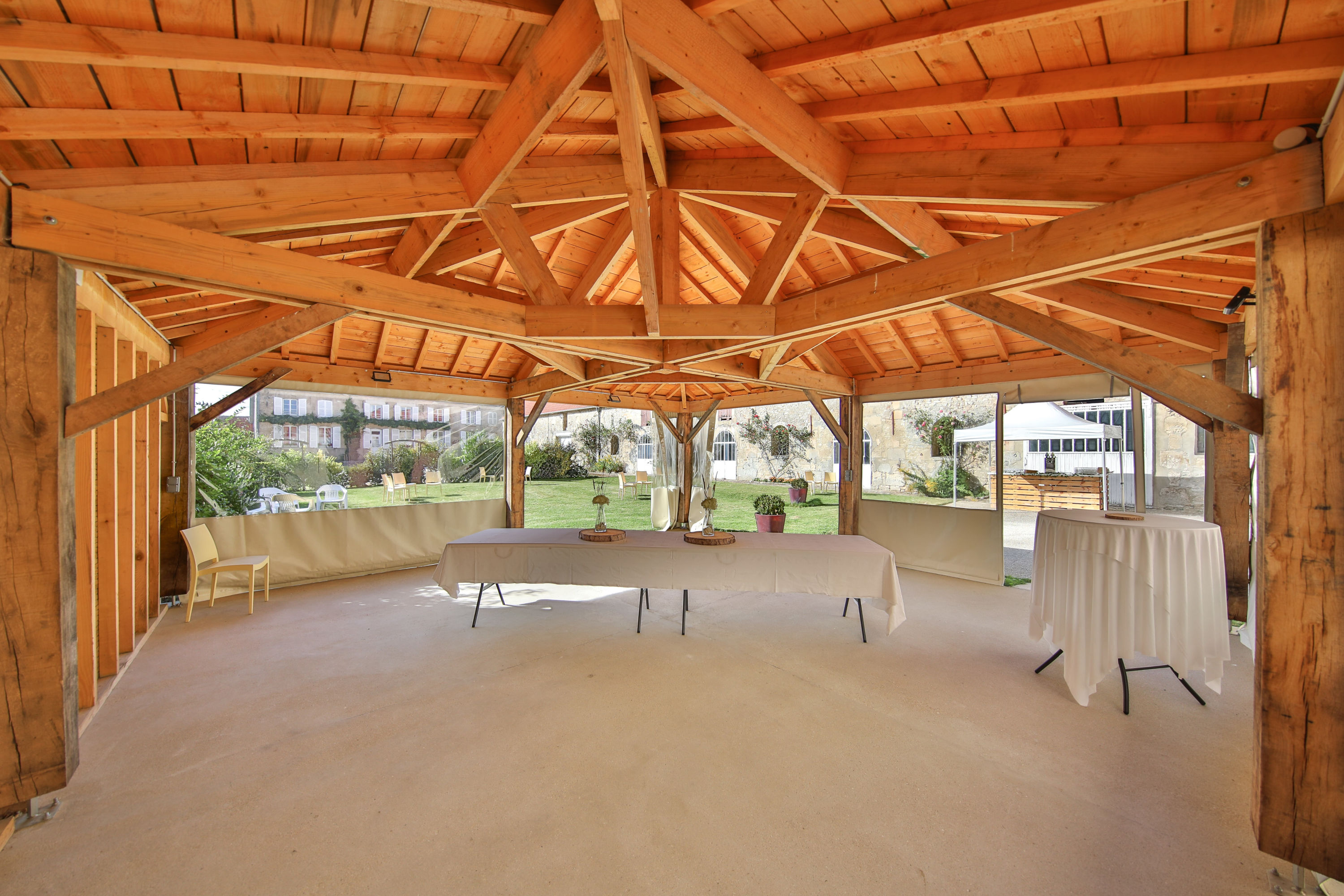 Salle reception veranda jardin terrasse bar sud oise la croisee des possibles