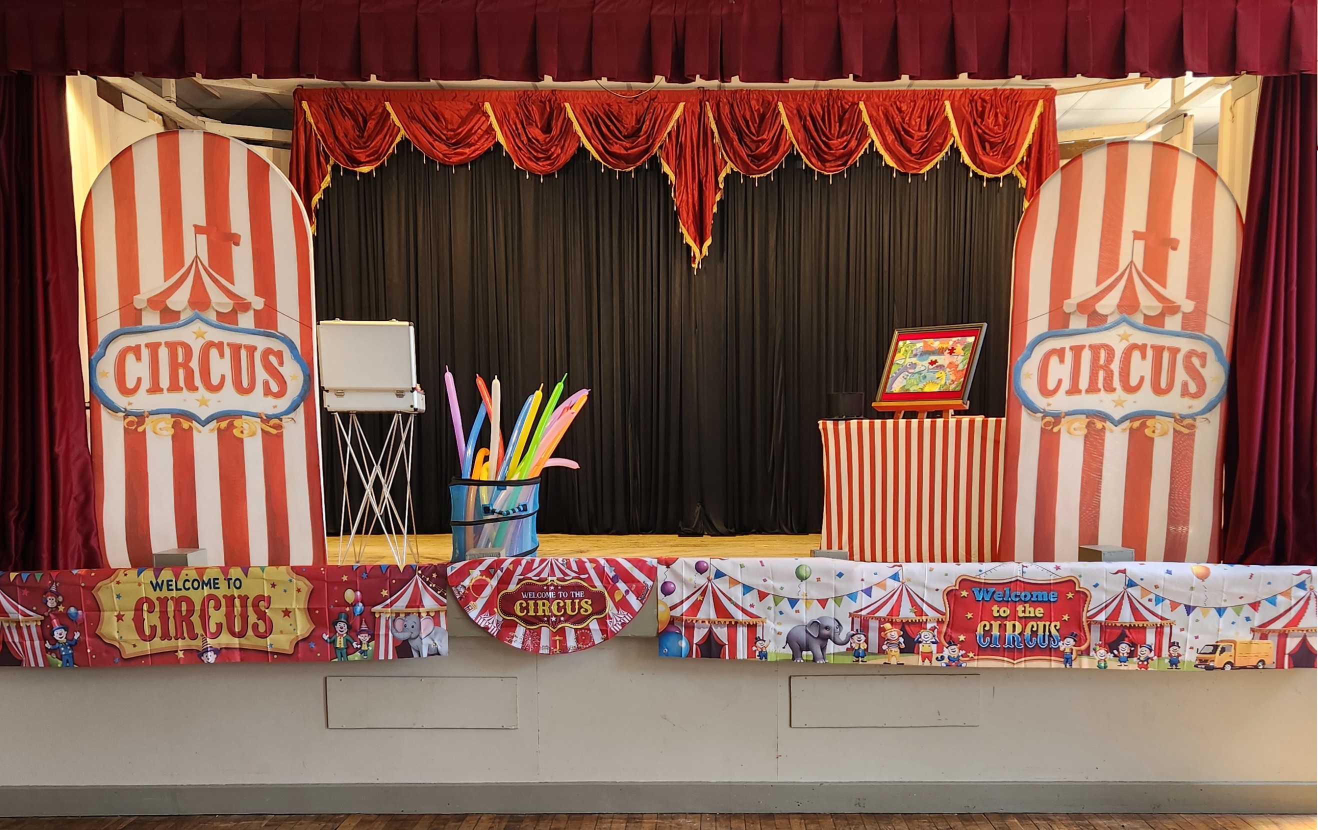 Fond de scene circus 2