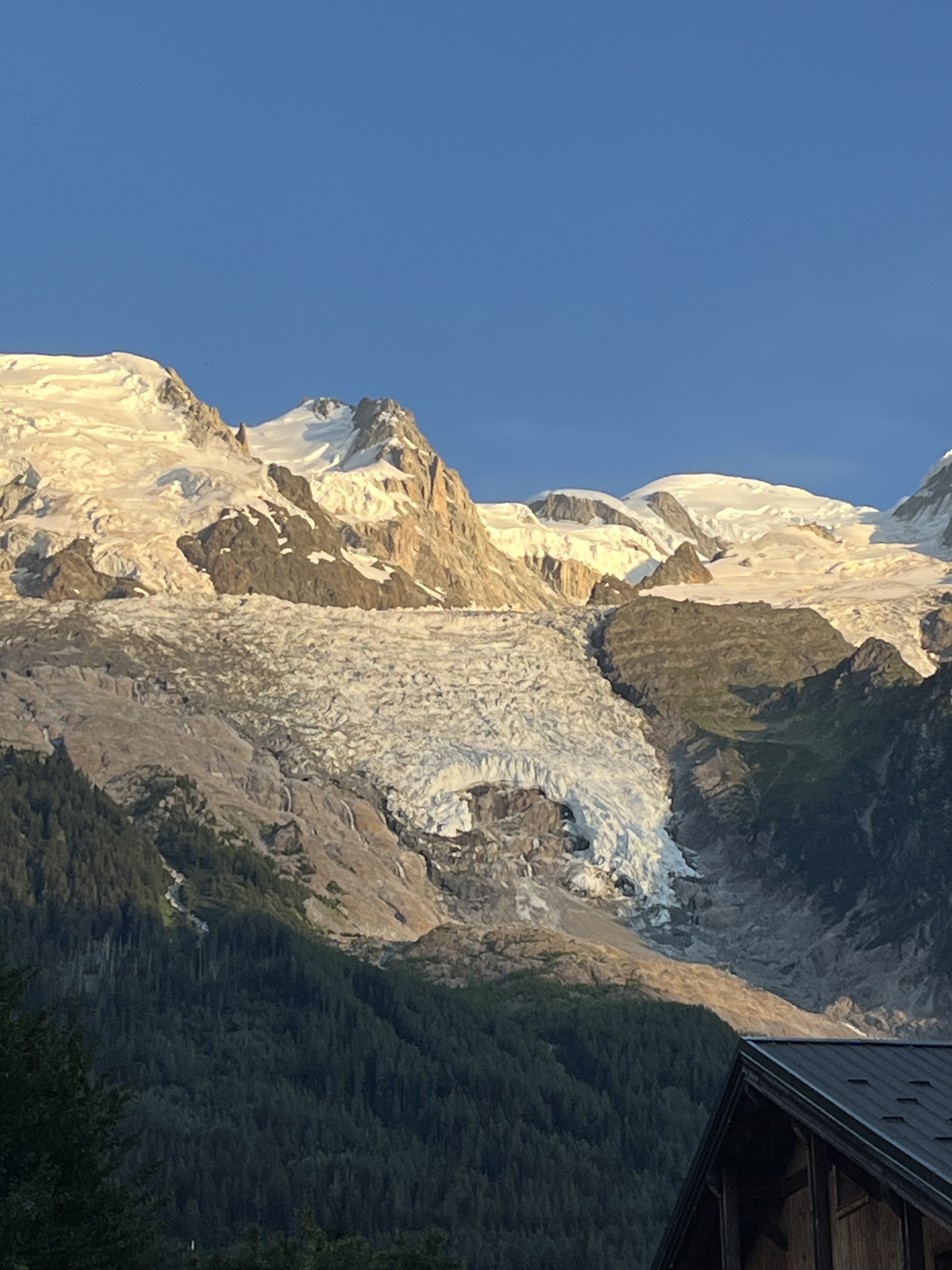 Glacier-des-Bossons-juillet-2026