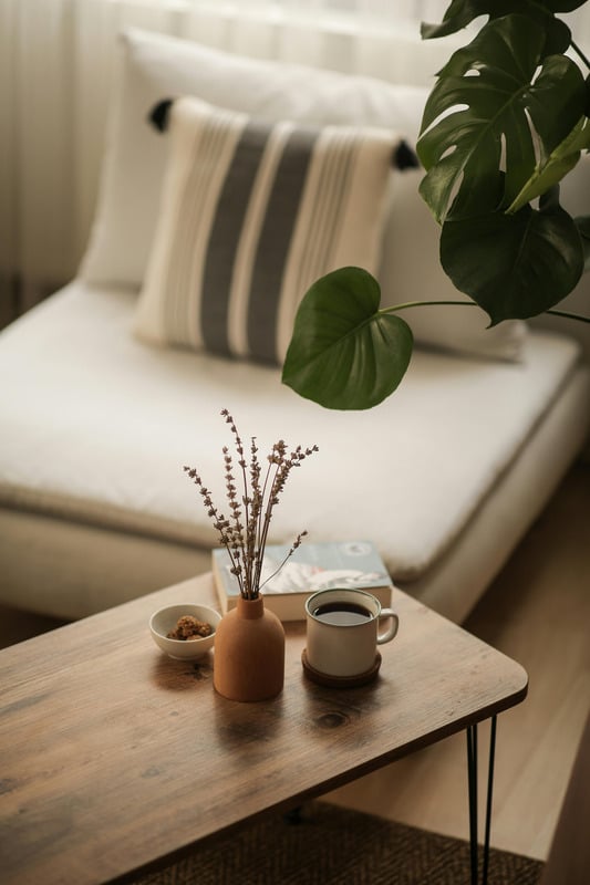 Quand l’épuisement professionnel déborde sur la maison : comprendre ce qui se joue vraiment