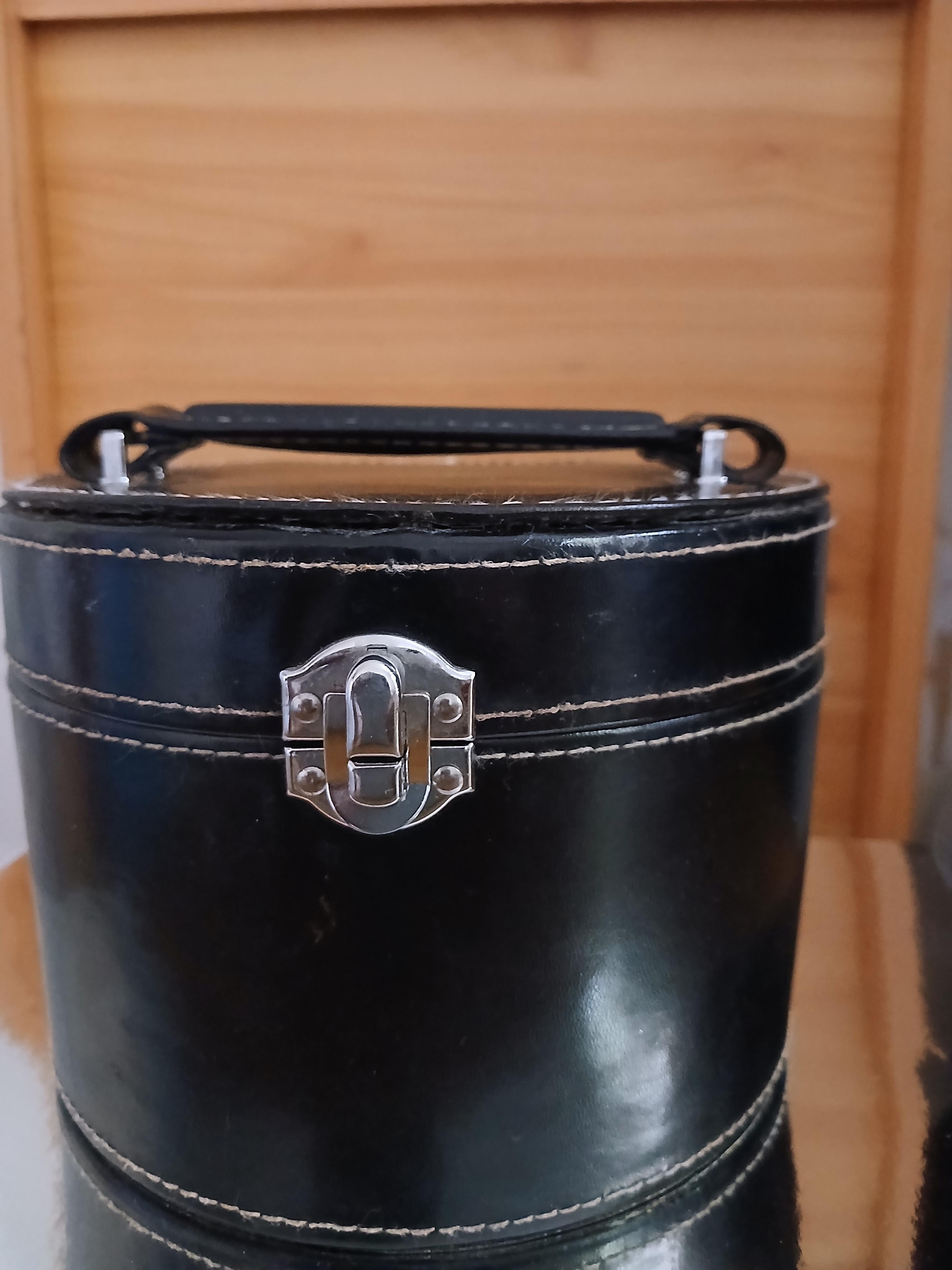 Vanitycase1