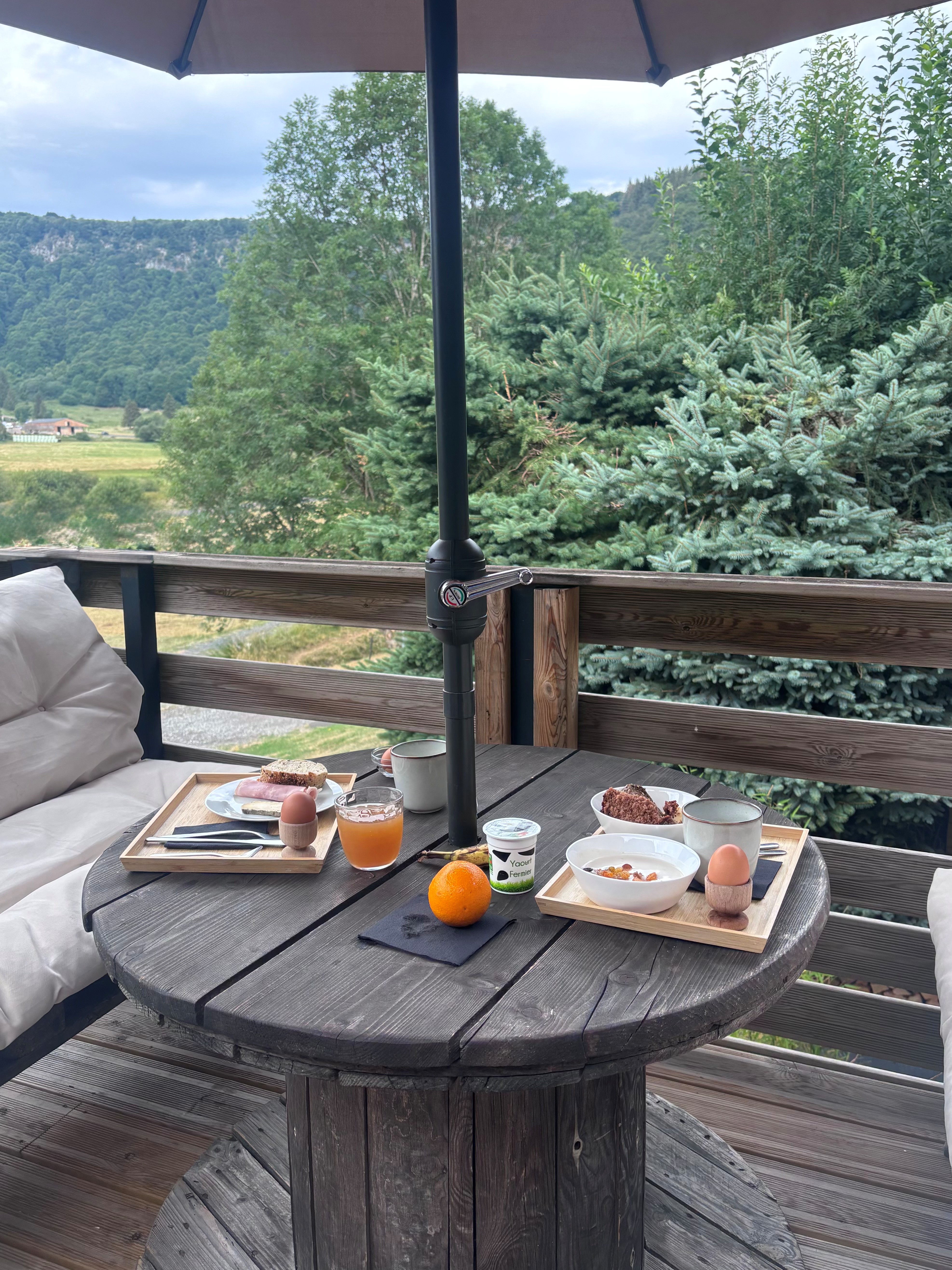 Petit-dej-sancy-r