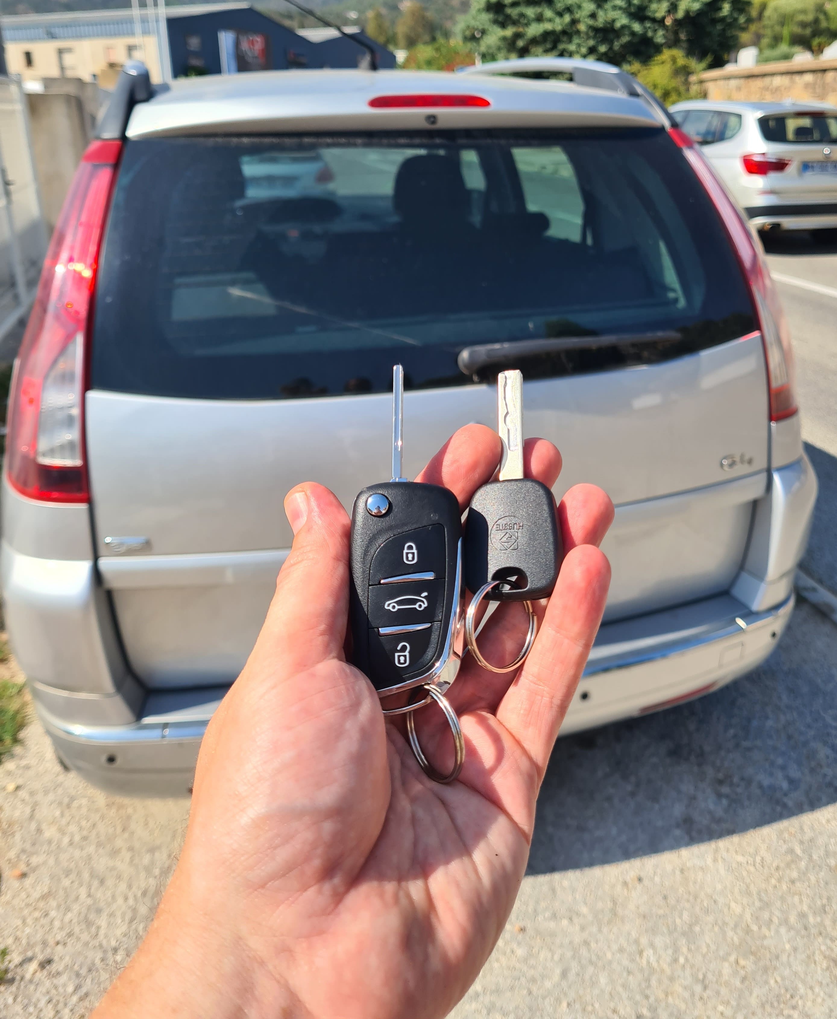 Nouvelle clé Citroën C4 Grand Picasso, double de clé avec anti-démarrage