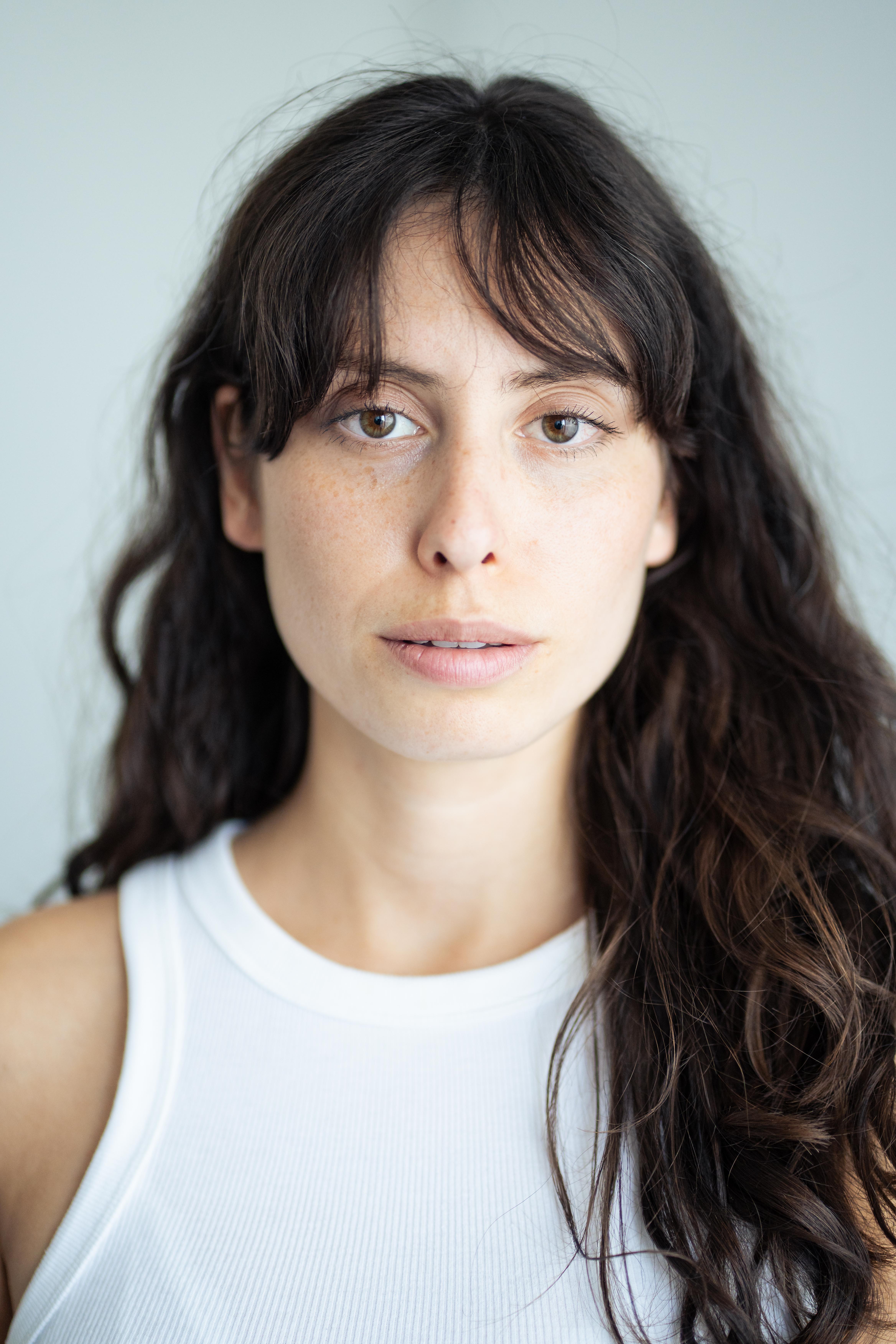 Carla-D-Emilia-Portrait-1-0677735620