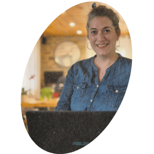Portrait de Alexandra Calor  - Consultante en stratégie de communication et formatrice - J’aide les  entreprises et collectivités à opérer leur transition vers une communication responsable et impactante.🌎 Freelance for Good ®🫱🏻‍🫲🏼🌱