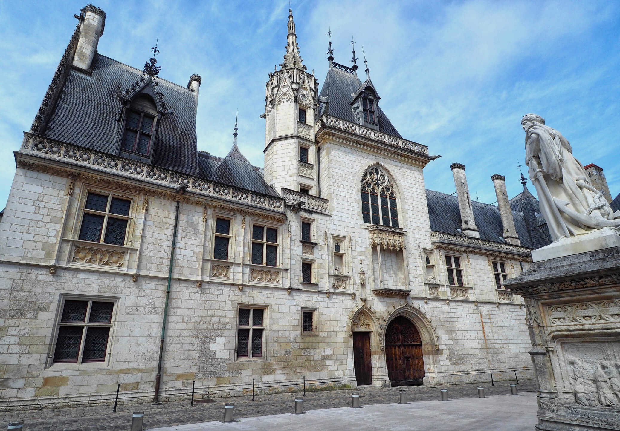 Palais-jacques-coeur